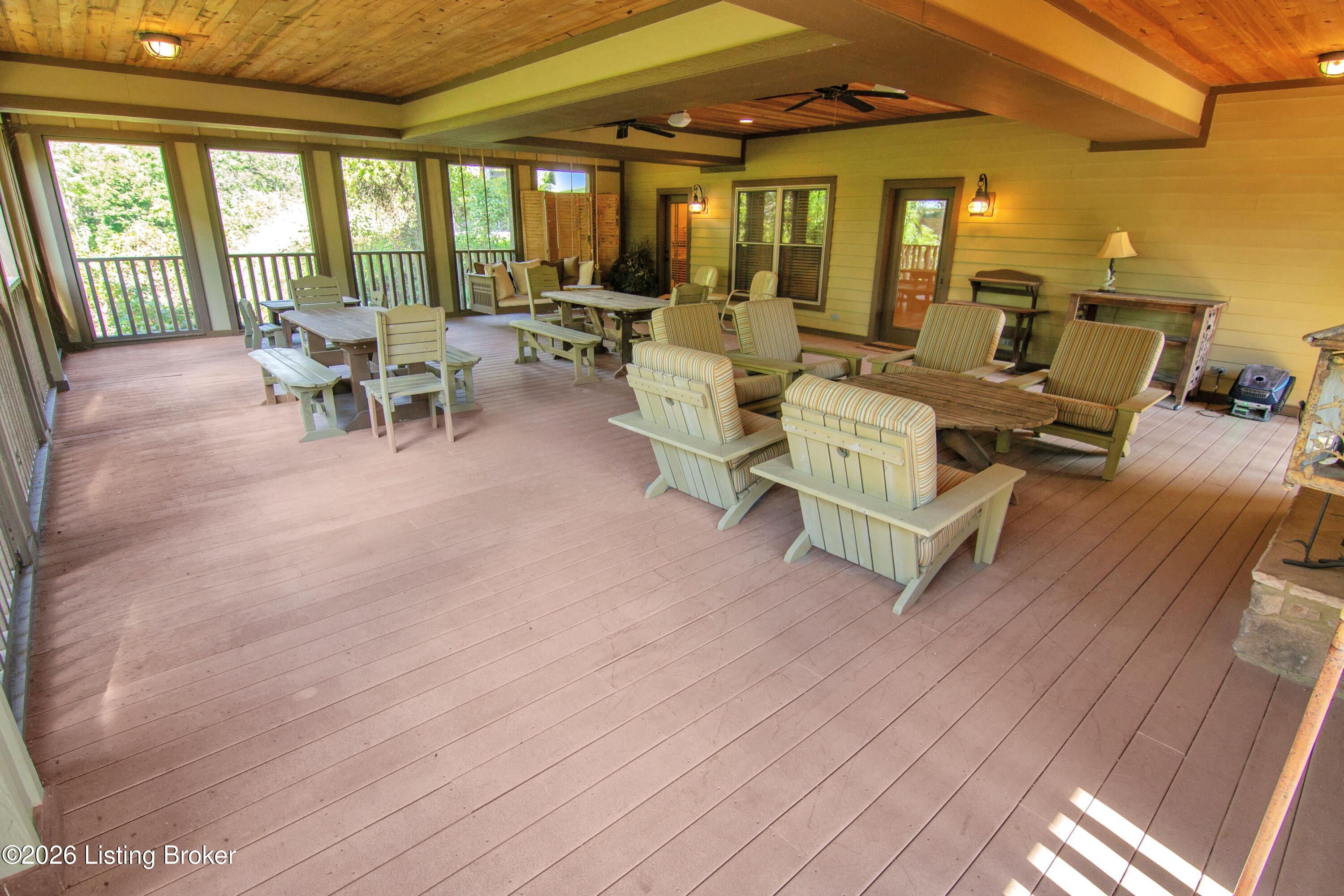 272 Eagle Point Dr Property Photo 58