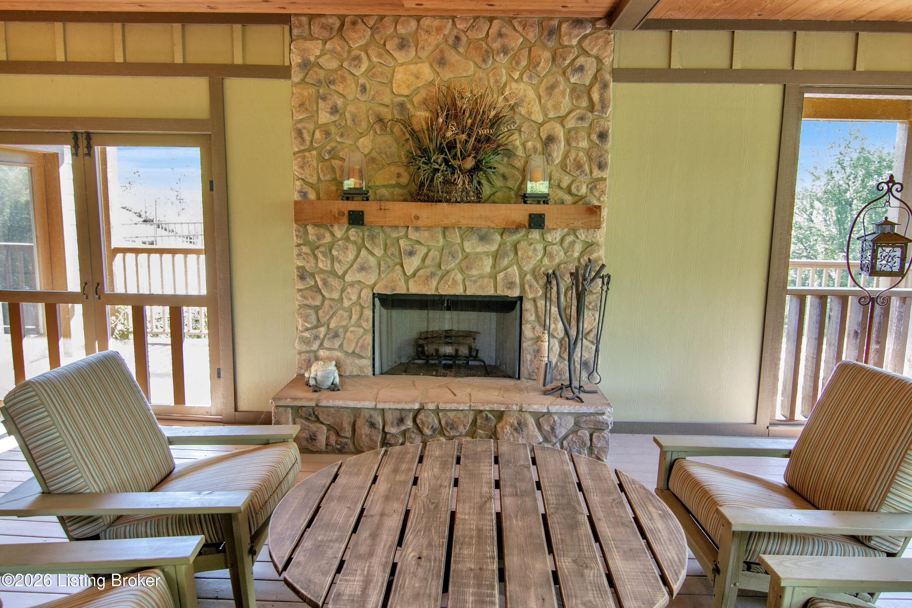 272 Eagle Point Dr Property Photo 60