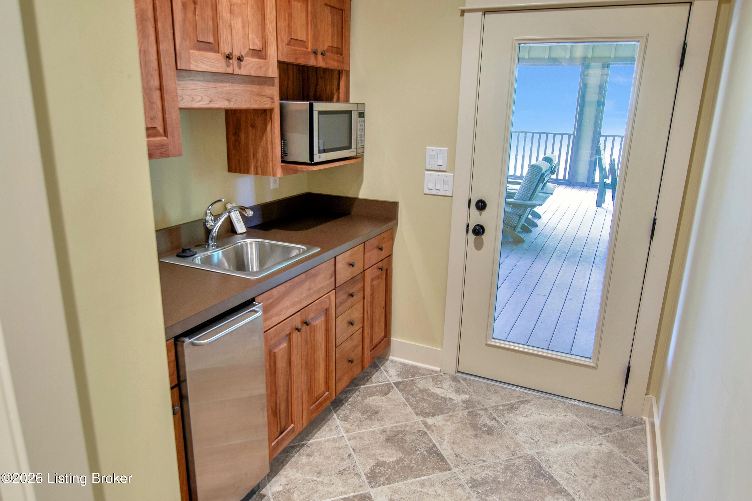 272 Eagle Point Dr Property Photo 61