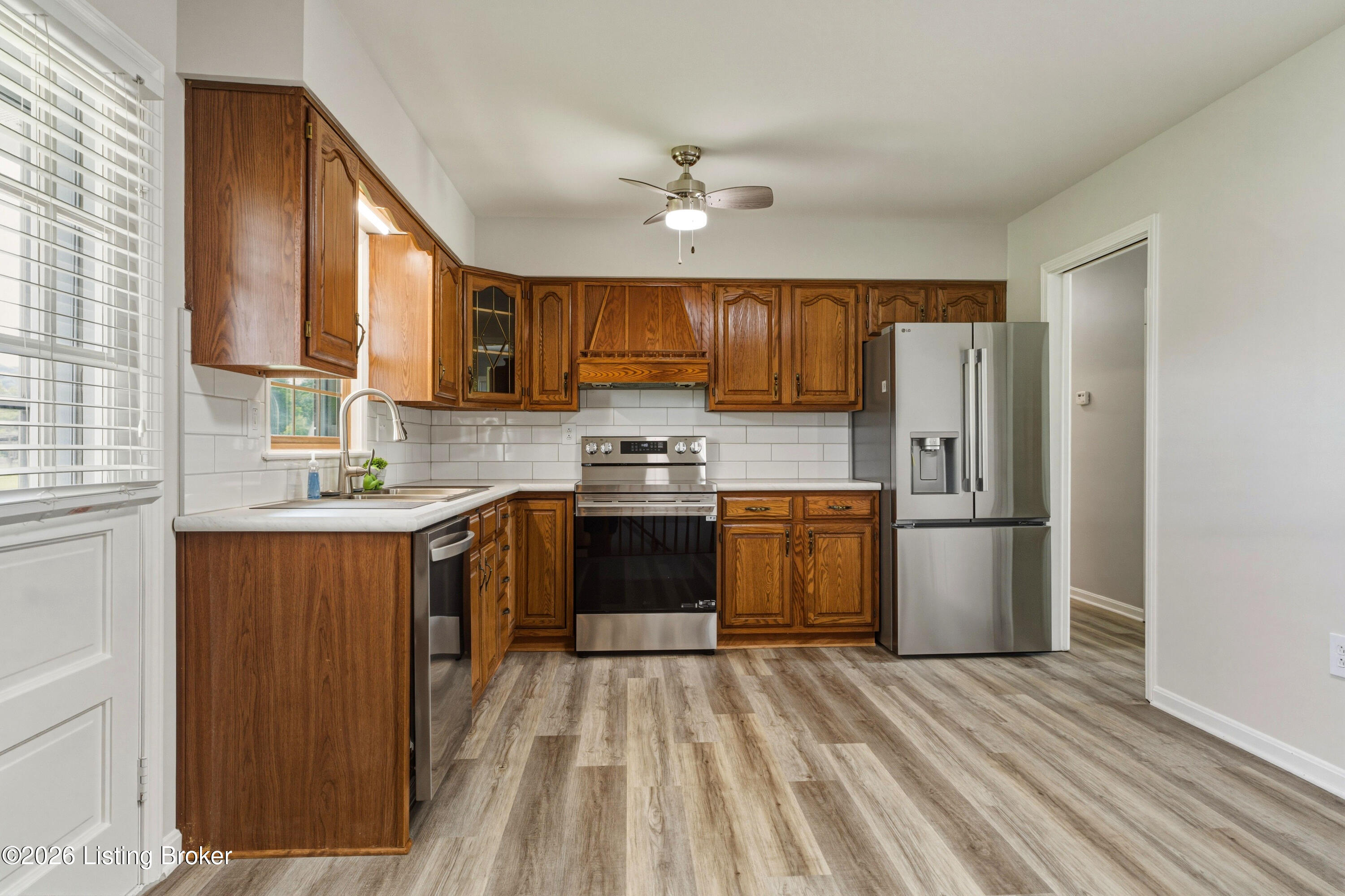 6109 Pendleton Rd Property Photo 6
