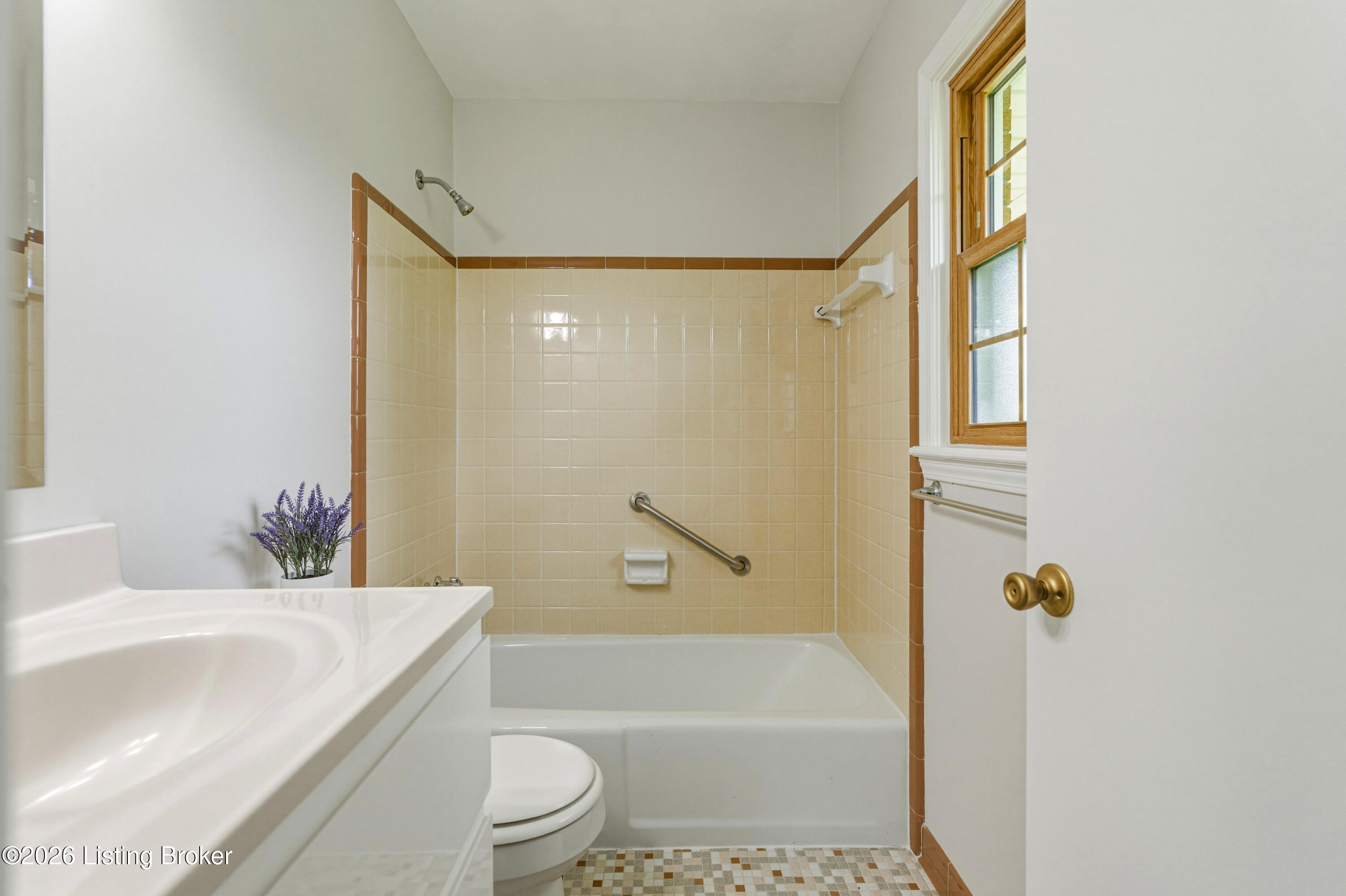 6109 Pendleton Rd Property Photo 17
