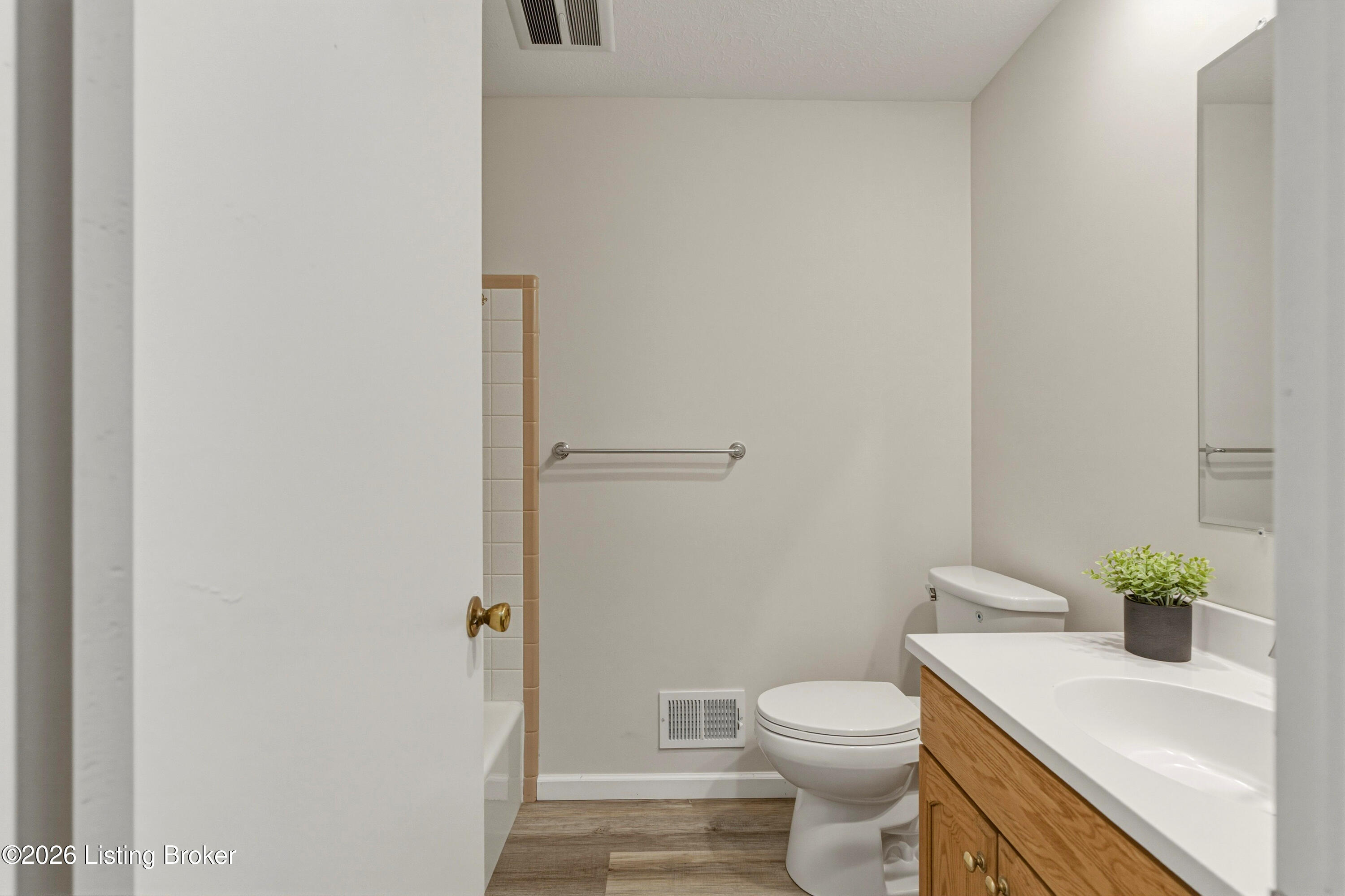 6109 Pendleton Rd Property Photo 24
