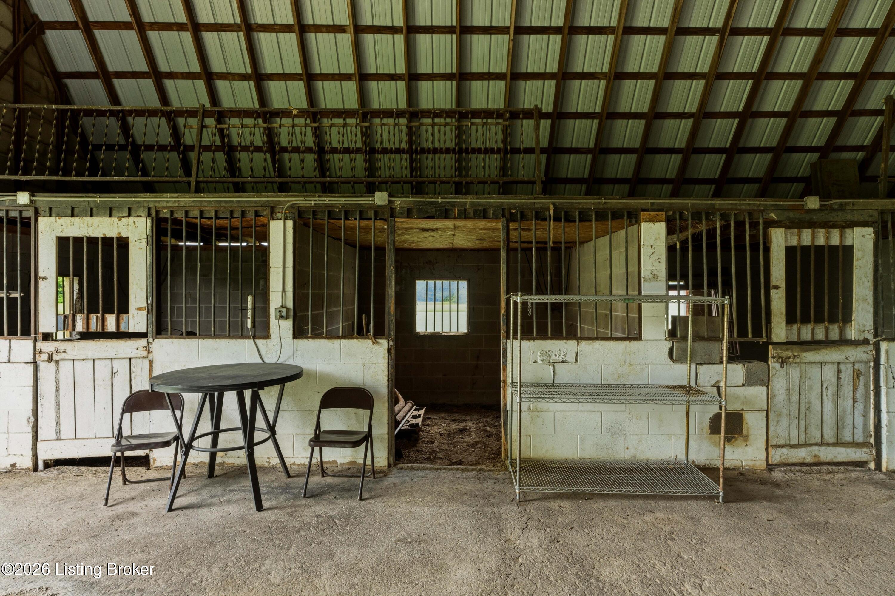 6109 Pendleton Rd Property Photo 40
