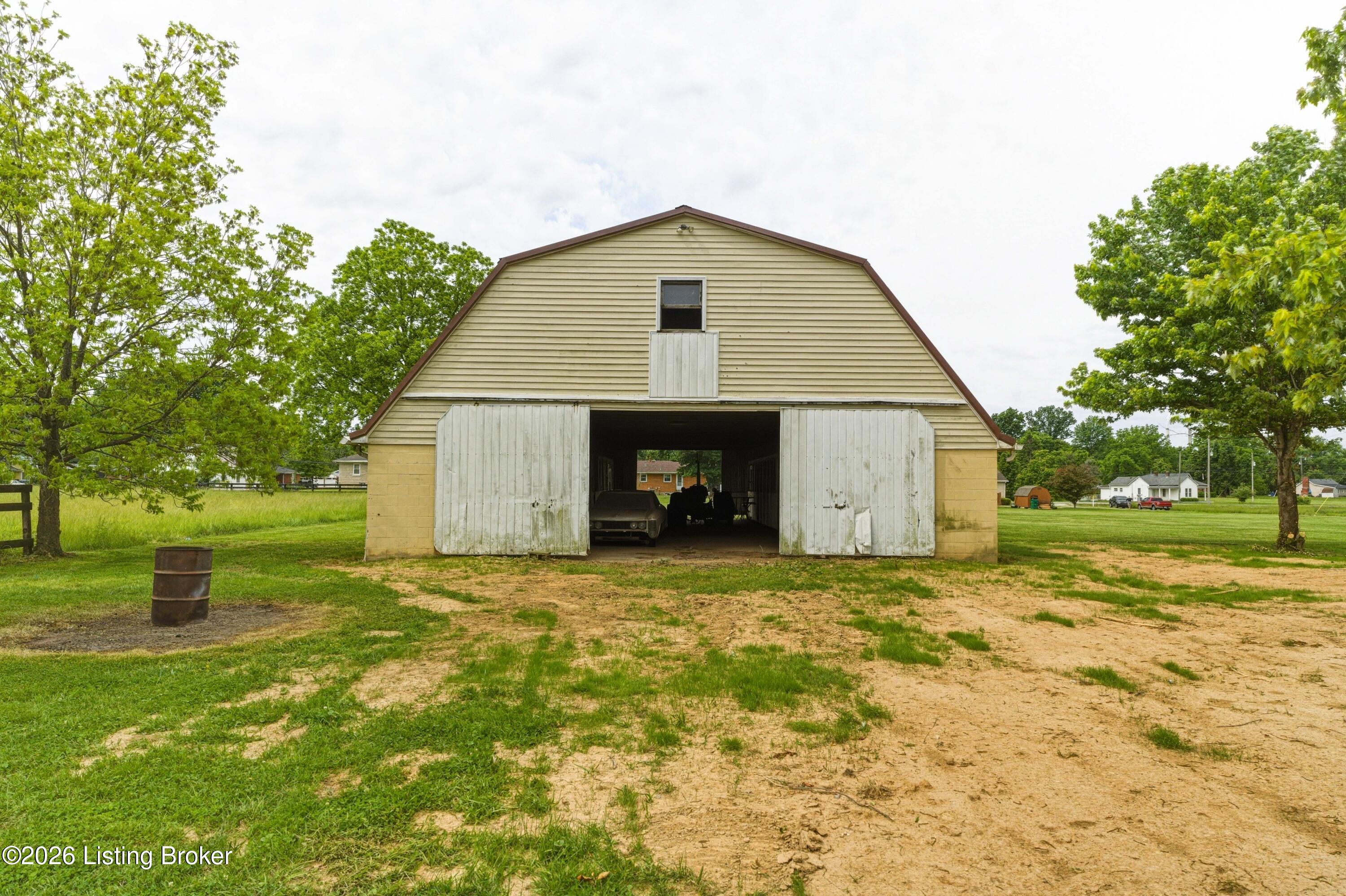 6109 Pendleton Rd Property Photo 42