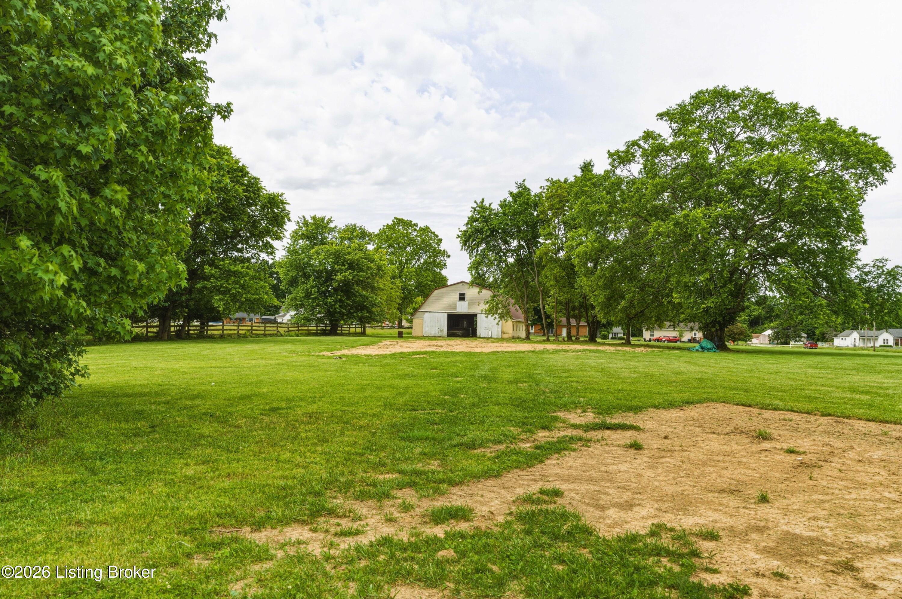 6109 Pendleton Rd Property Photo 44