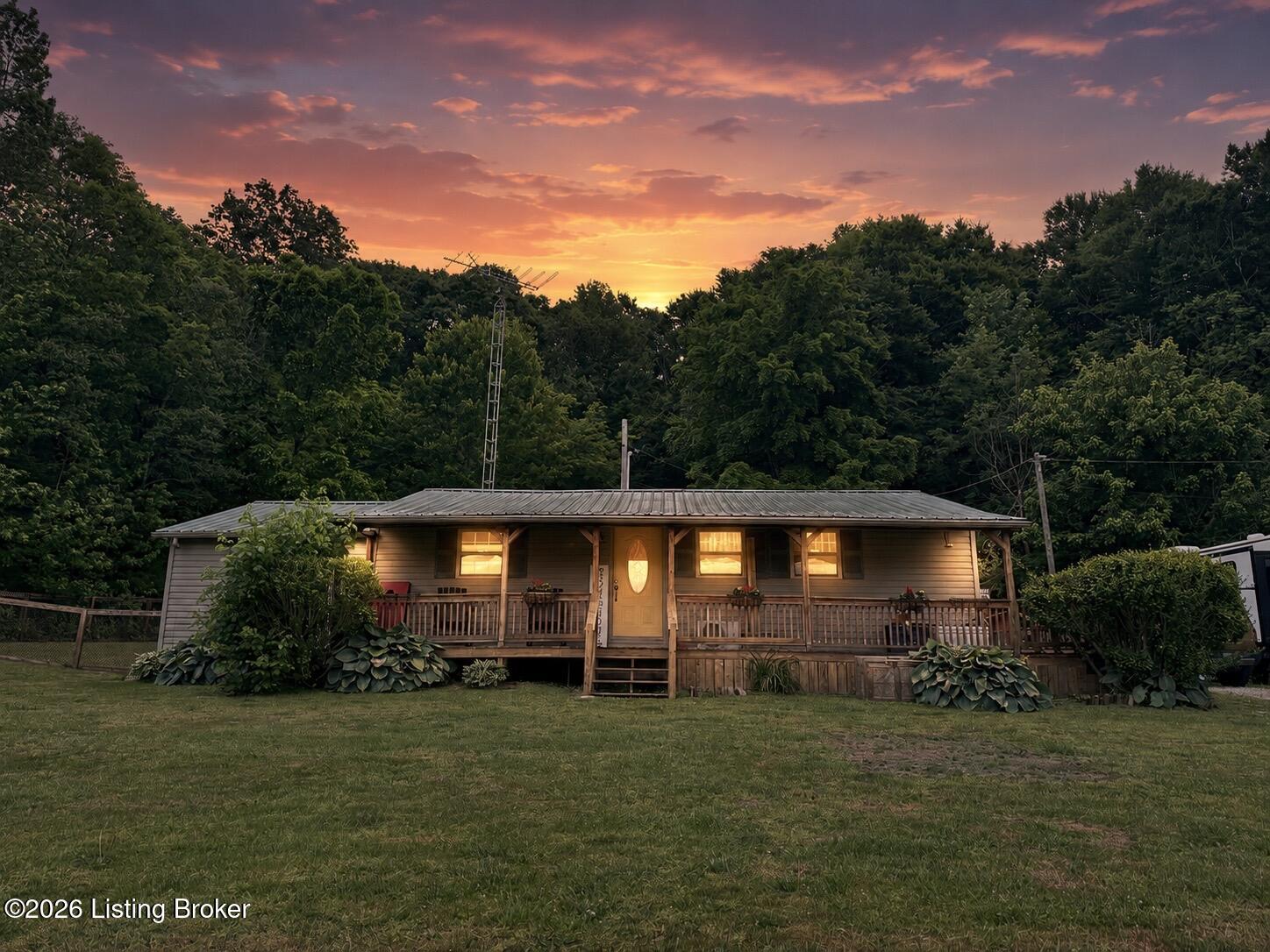 3800 Gap Knob Rd Property Photo 1