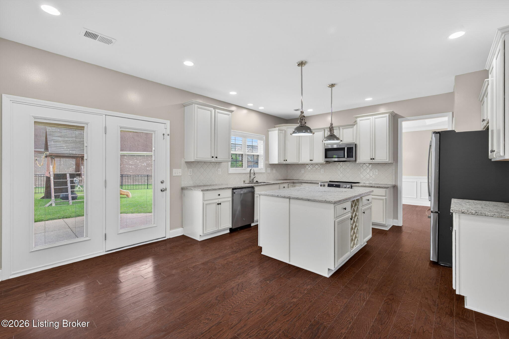 18405 Standwick Dr Property Photo 16