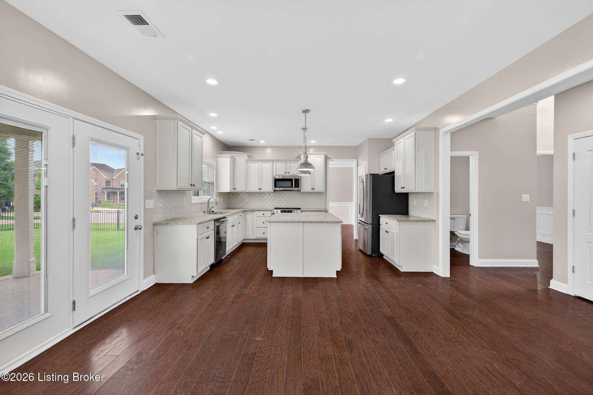 18405 Standwick Dr Property Photo 17