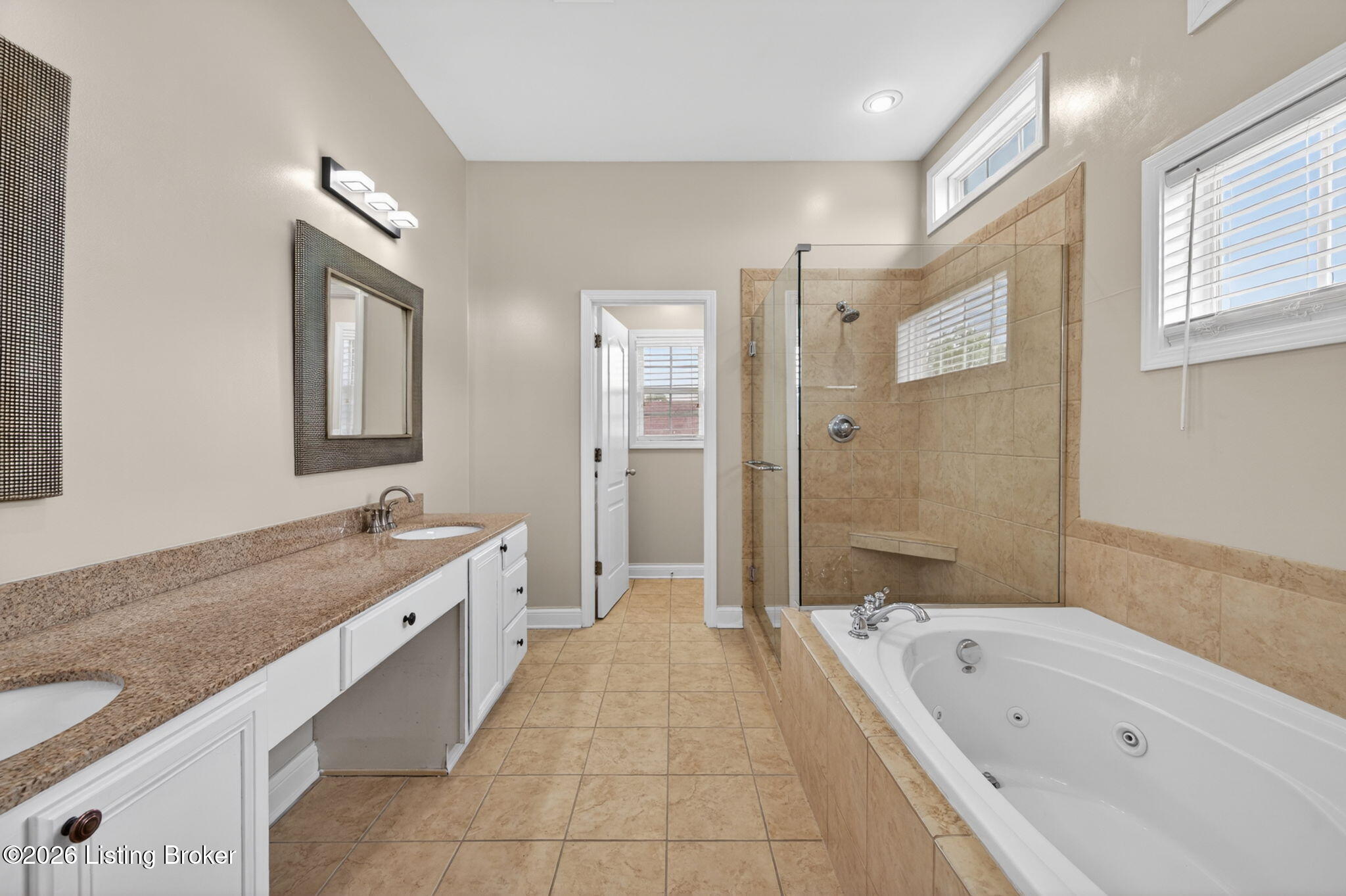 18405 Standwick Dr Property Photo 31