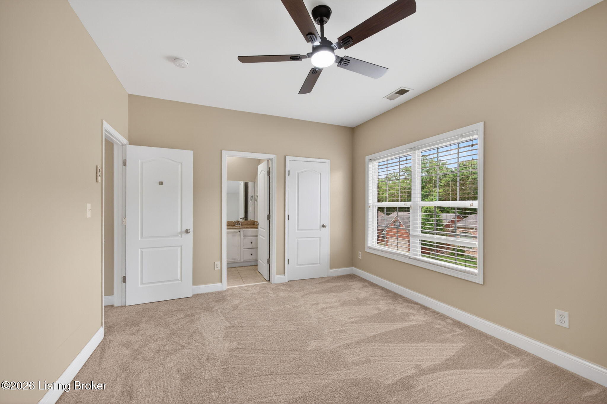 18405 Standwick Dr Property Photo 46