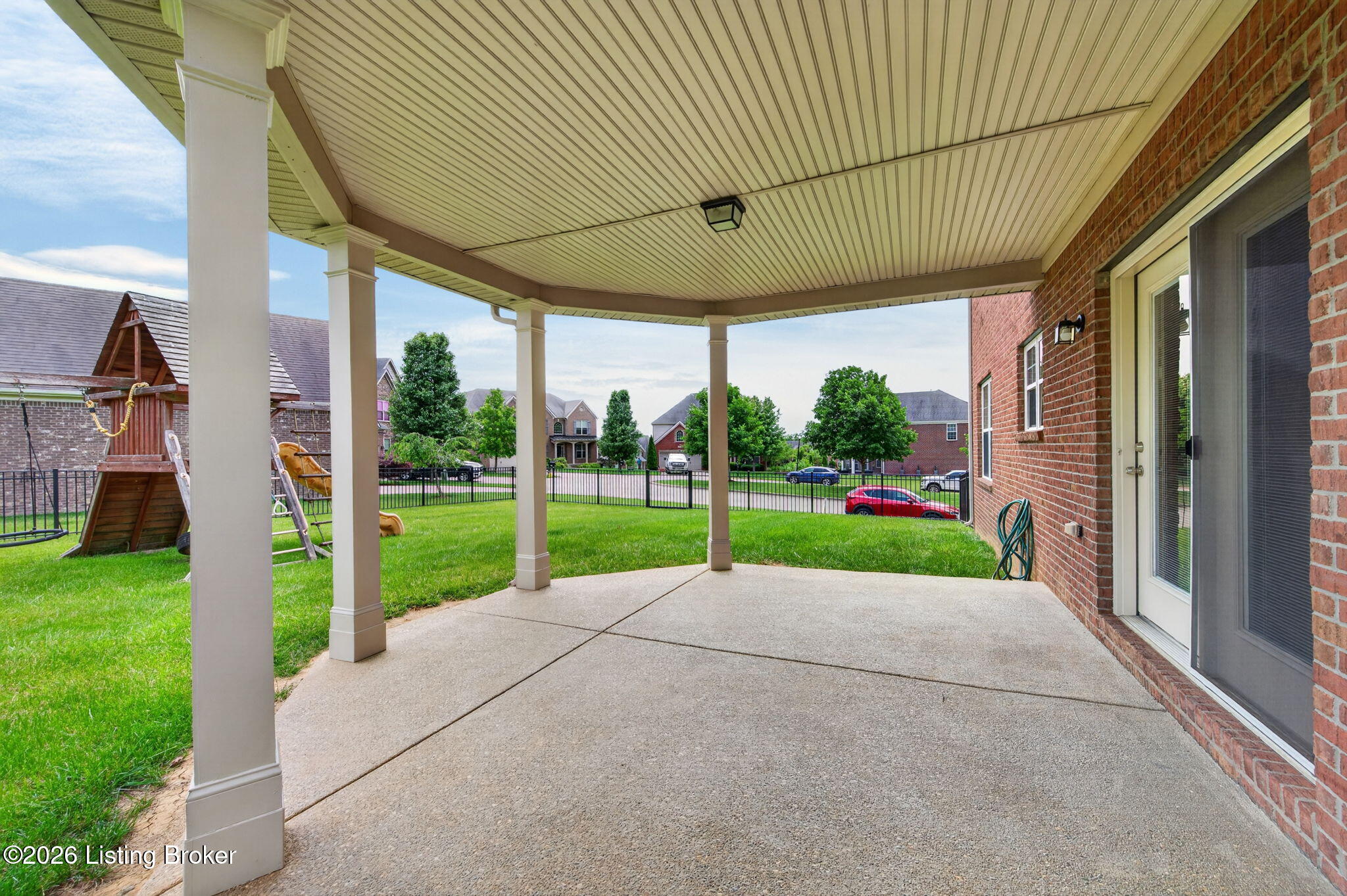 18405 Standwick Dr Property Photo 52