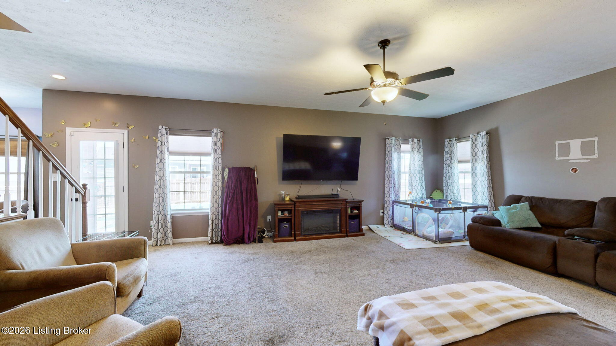 144 Highland Ridge Ct Property Photo 4