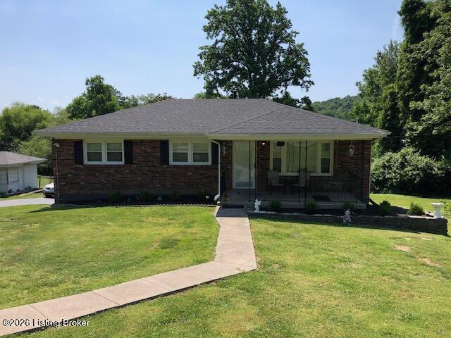 693 N Lakeview Dr