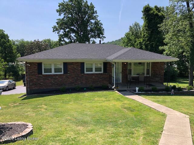 693 N Lakeview Dr Property Photo 2
