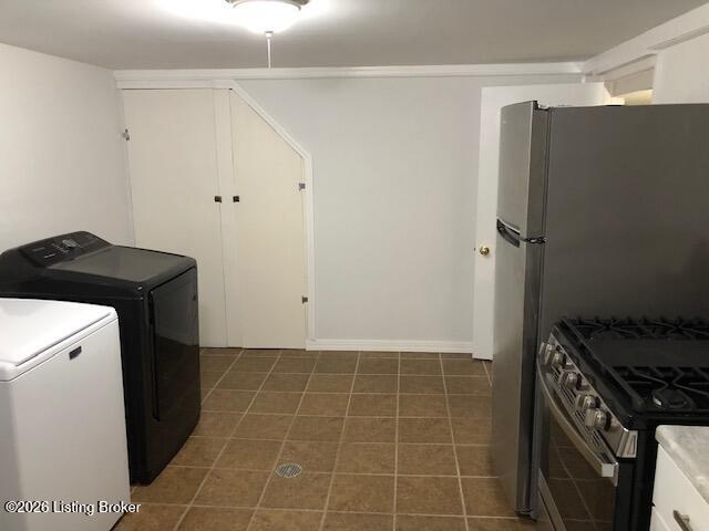 693 N Lakeview Dr Property Photo 17