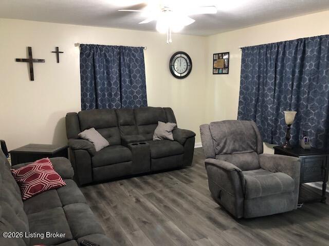 693 N Lakeview Dr Property Photo 20