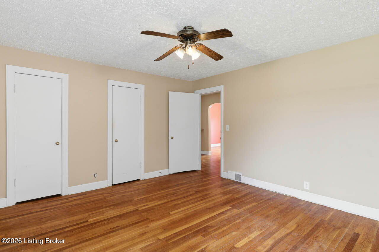 219 West Ave Property Photo 19