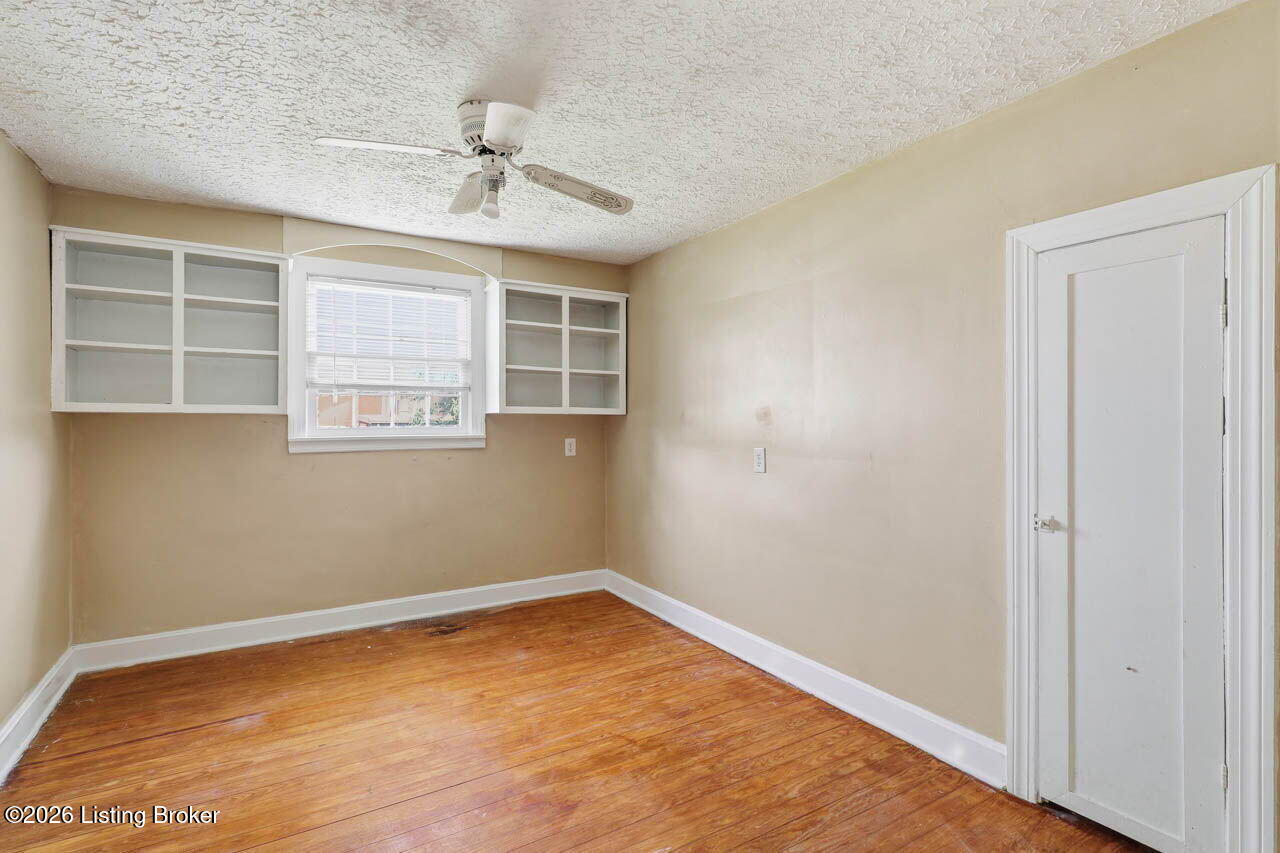 219 West Ave Property Photo 24