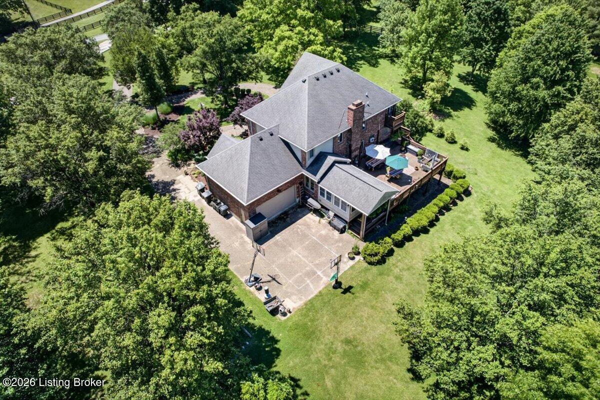 401 Old Stone Dr Property Photo 45