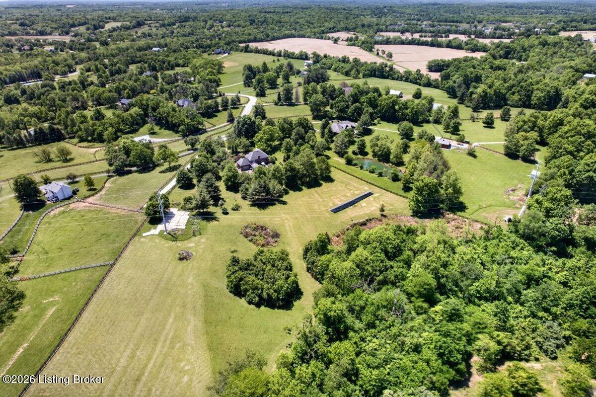 401 Old Stone Dr Property Photo 49