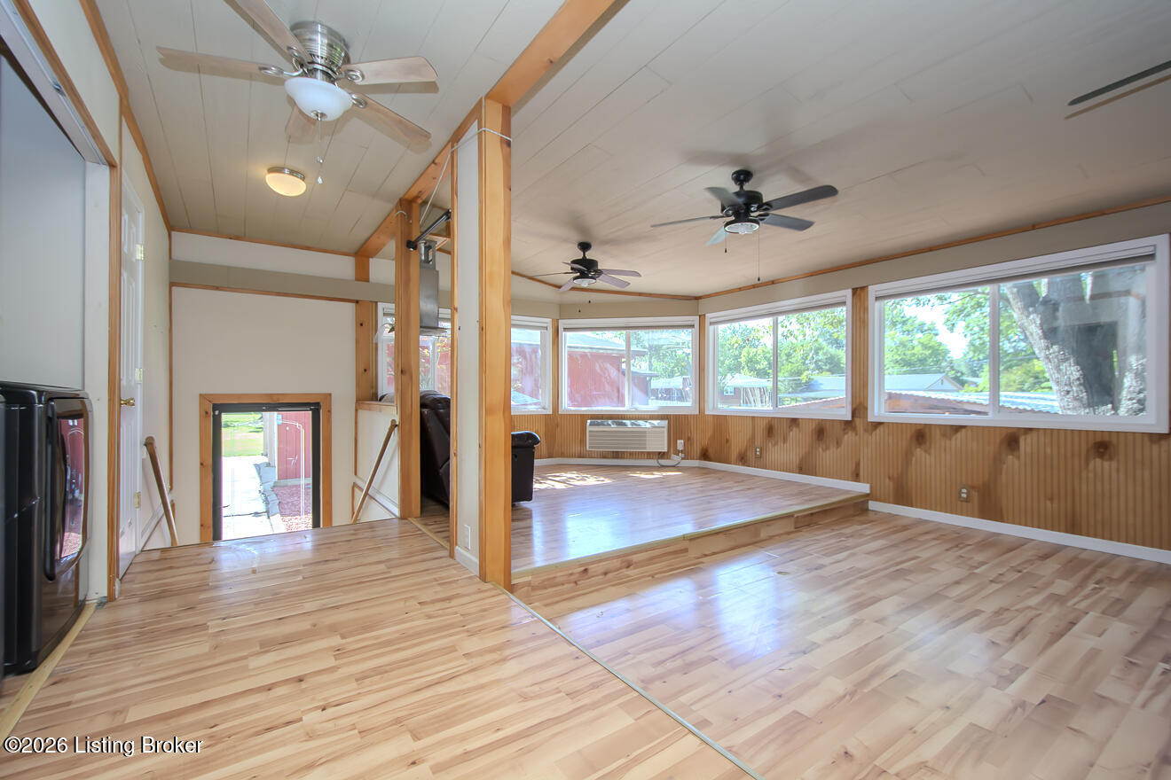 233 N Myers Rd Property Photo 35