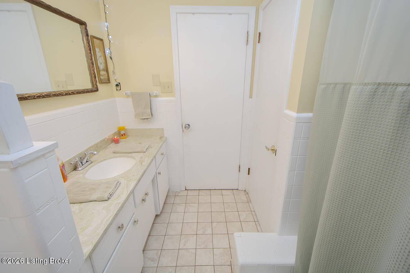 233 N Myers Rd Property Photo 46