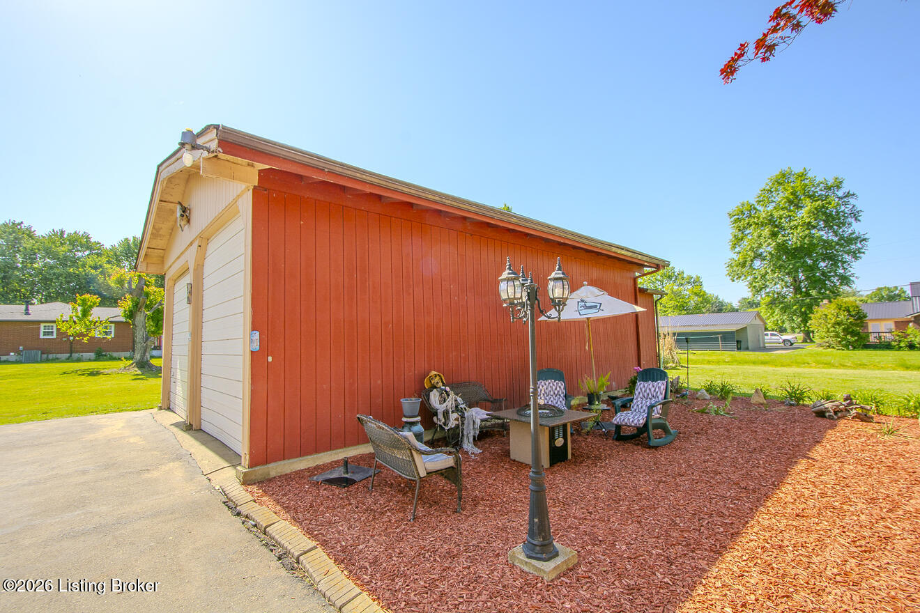 233 N Myers Rd Property Photo 66