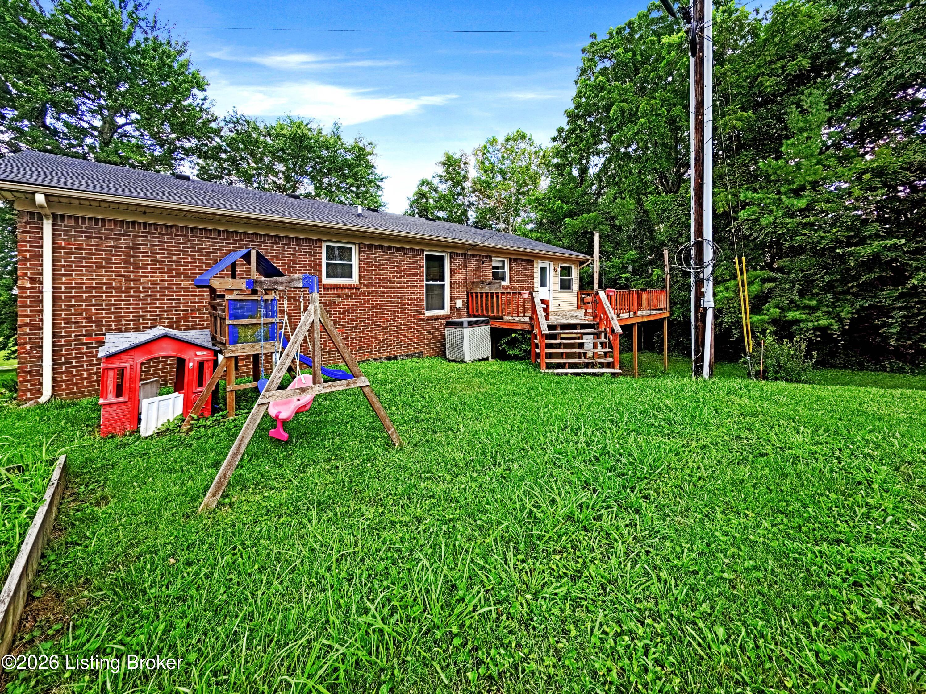 115 Shauna Dr Property Photo 4