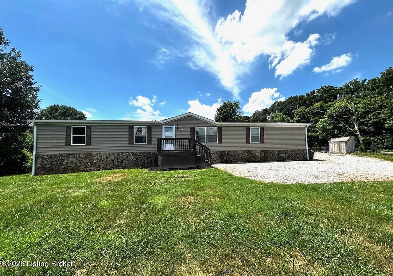 690 Sunset Dr Property Photo 1