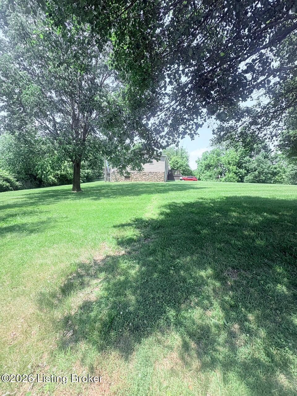 690 Sunset Dr Property Photo 22