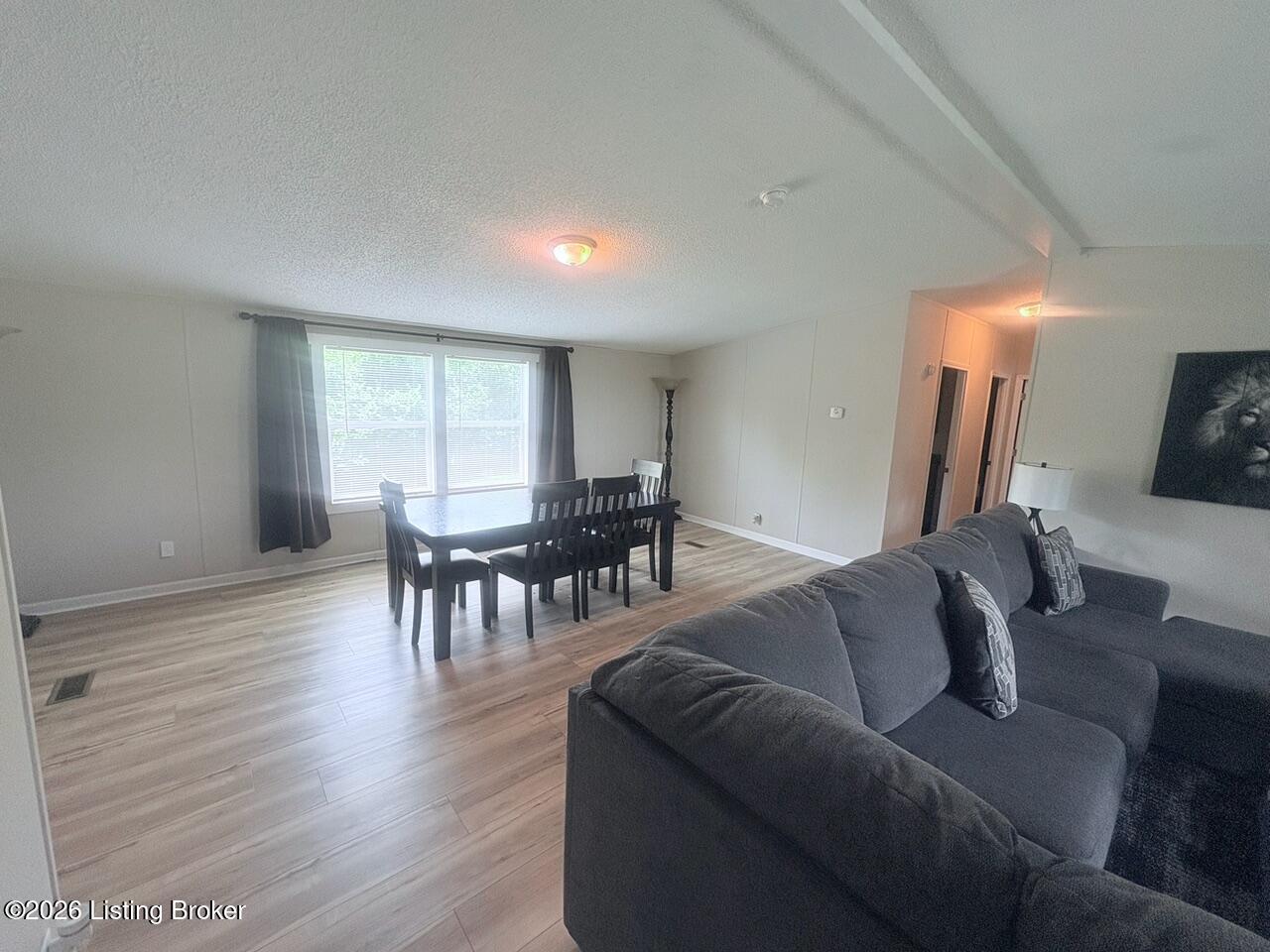 690 Sunset Dr Property Photo 25