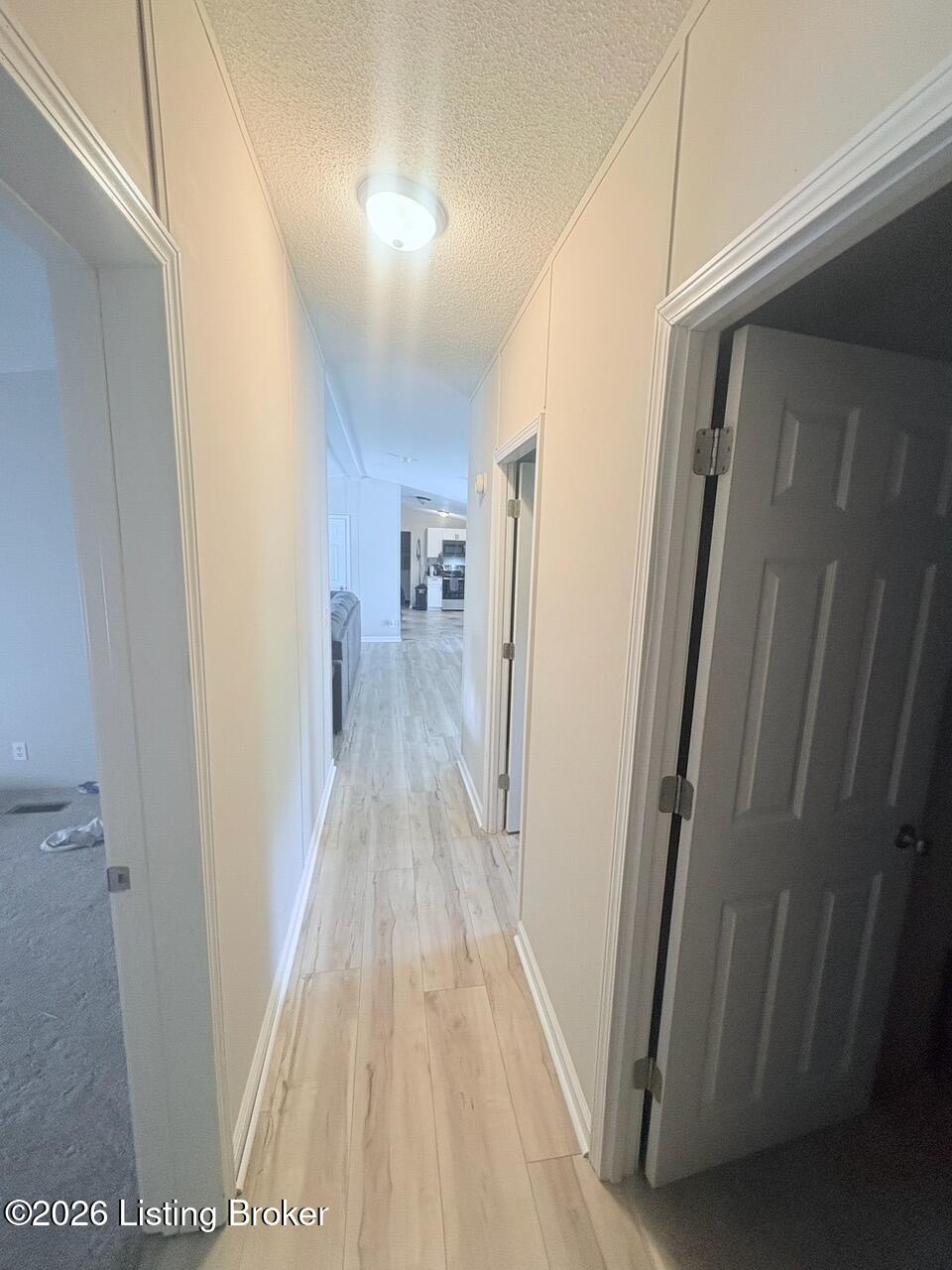 690 Sunset Dr Property Photo 34