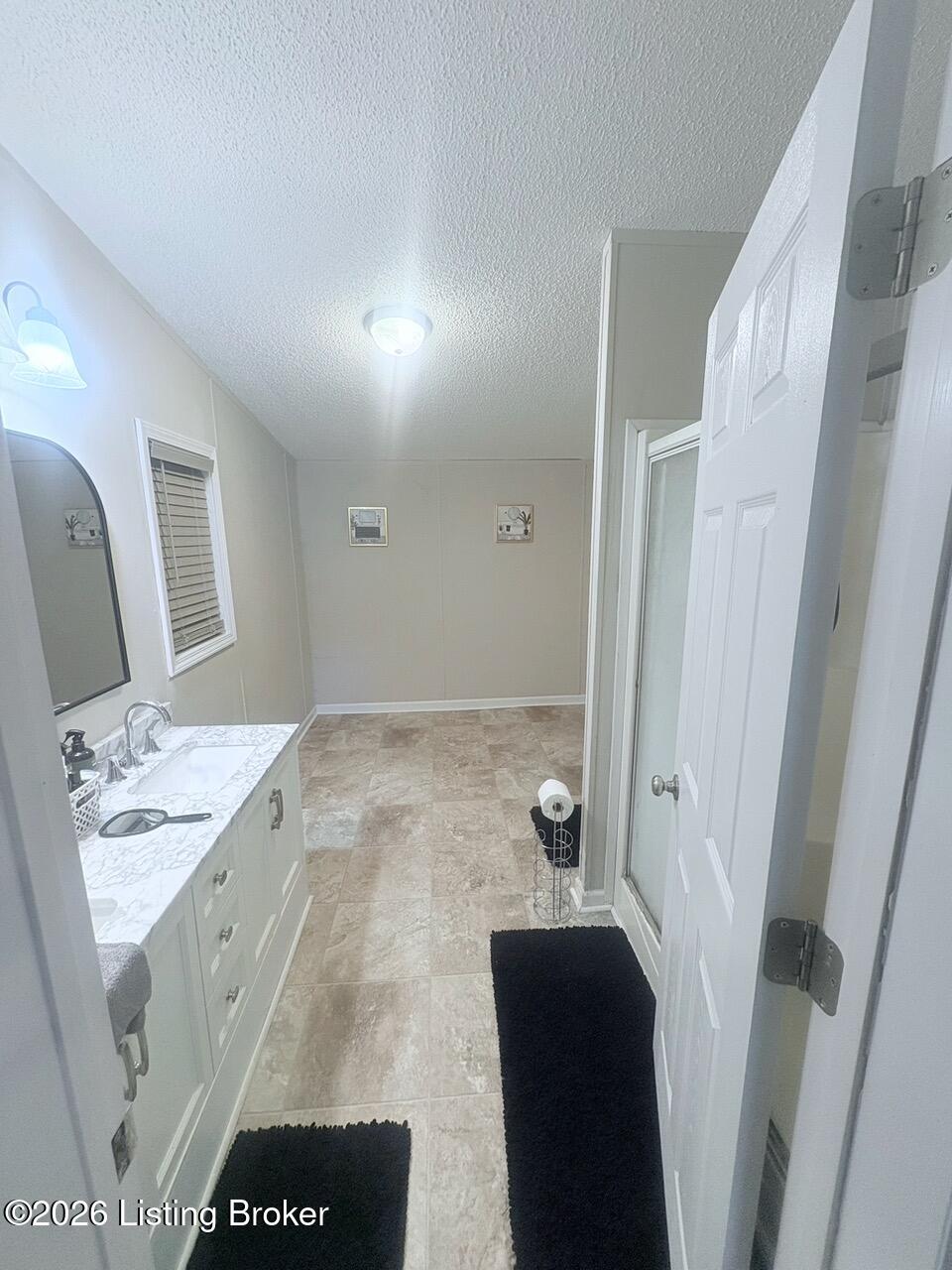 690 Sunset Dr Property Photo 38