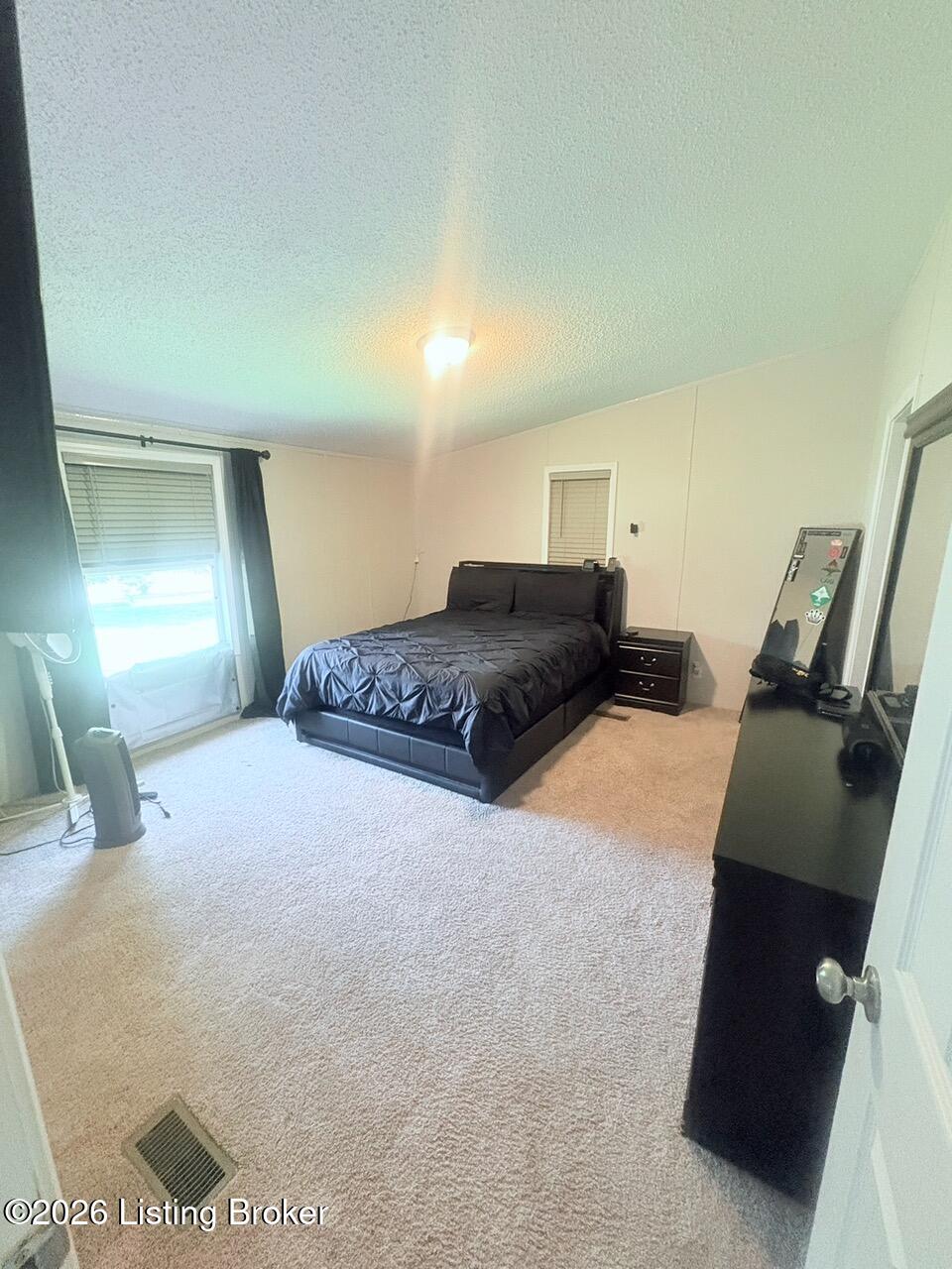 690 Sunset Dr Property Photo 42