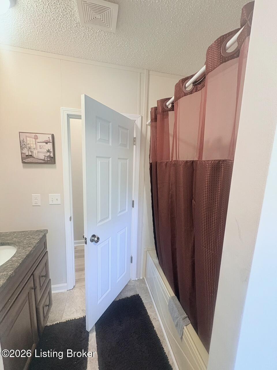 690 Sunset Dr Property Photo 45
