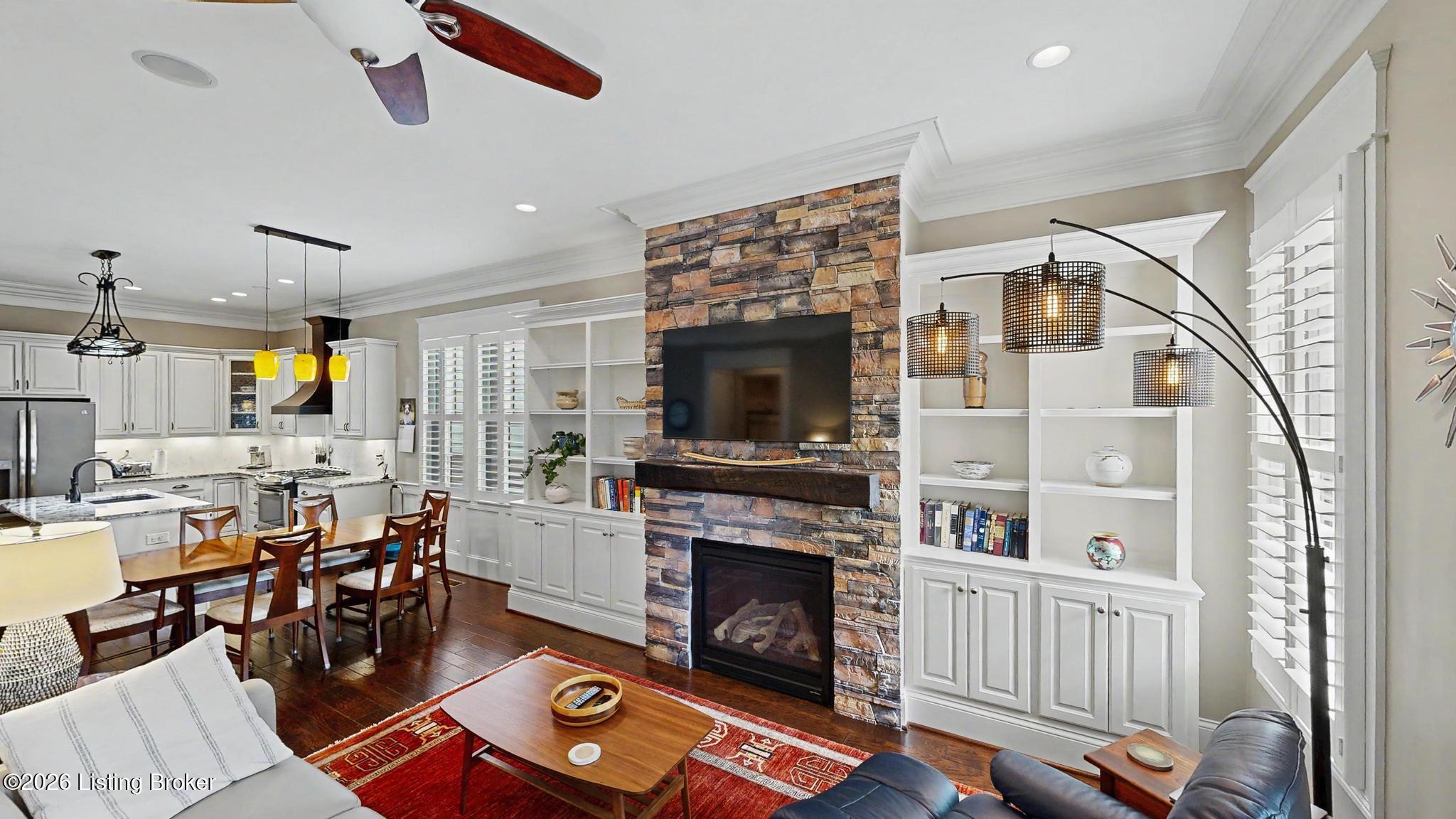 9519 Indian Pipe Ln Property Photo 4