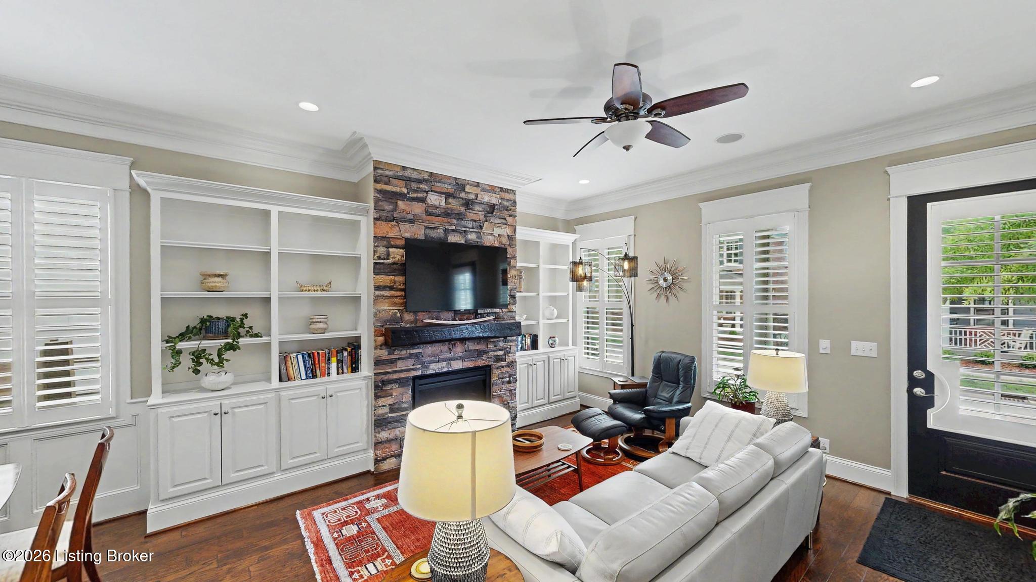 9519 Indian Pipe Ln Property Photo 5