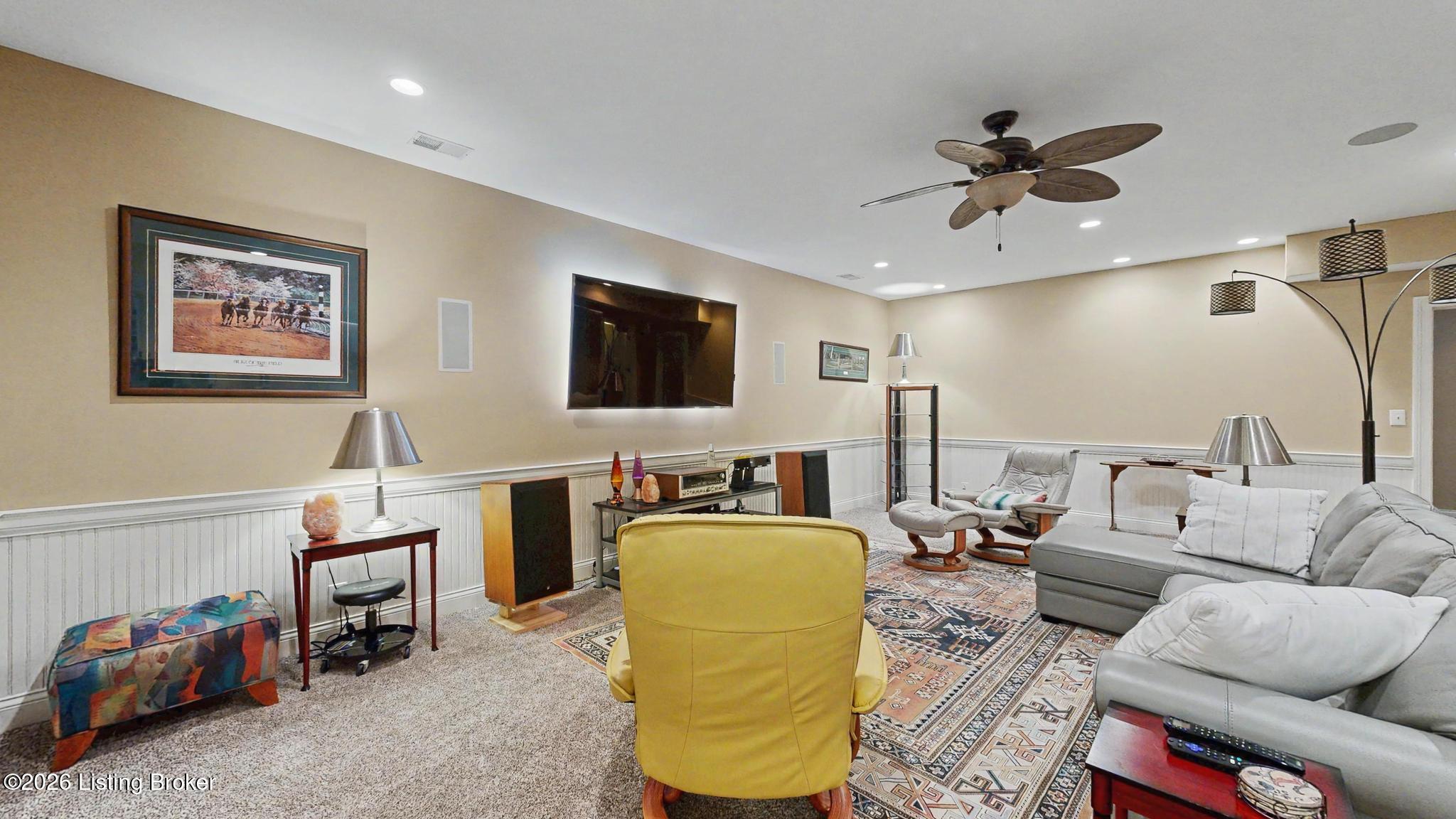 9519 Indian Pipe Ln Property Photo 26