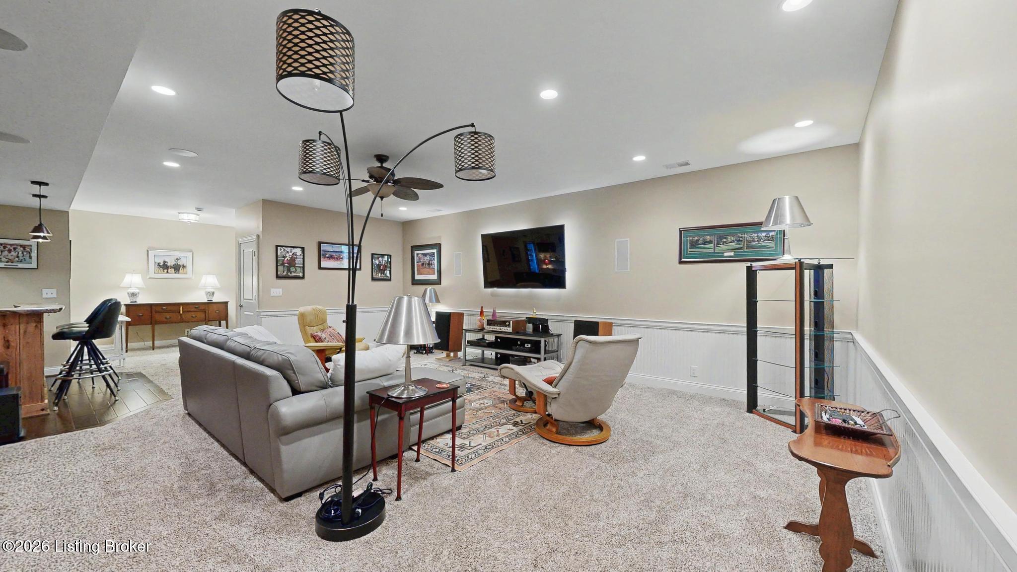 9519 Indian Pipe Ln Property Photo 29