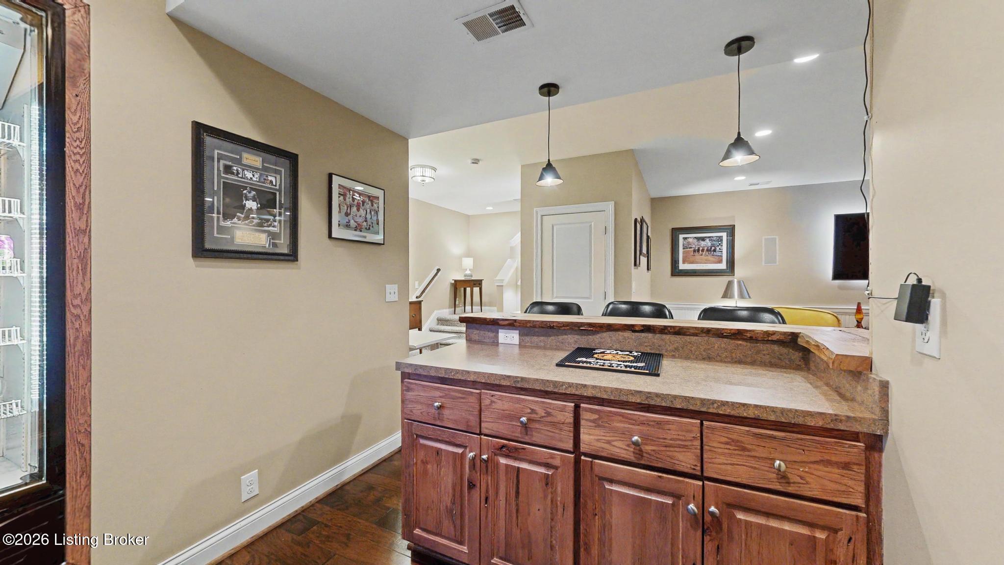 9519 Indian Pipe Ln Property Photo 32