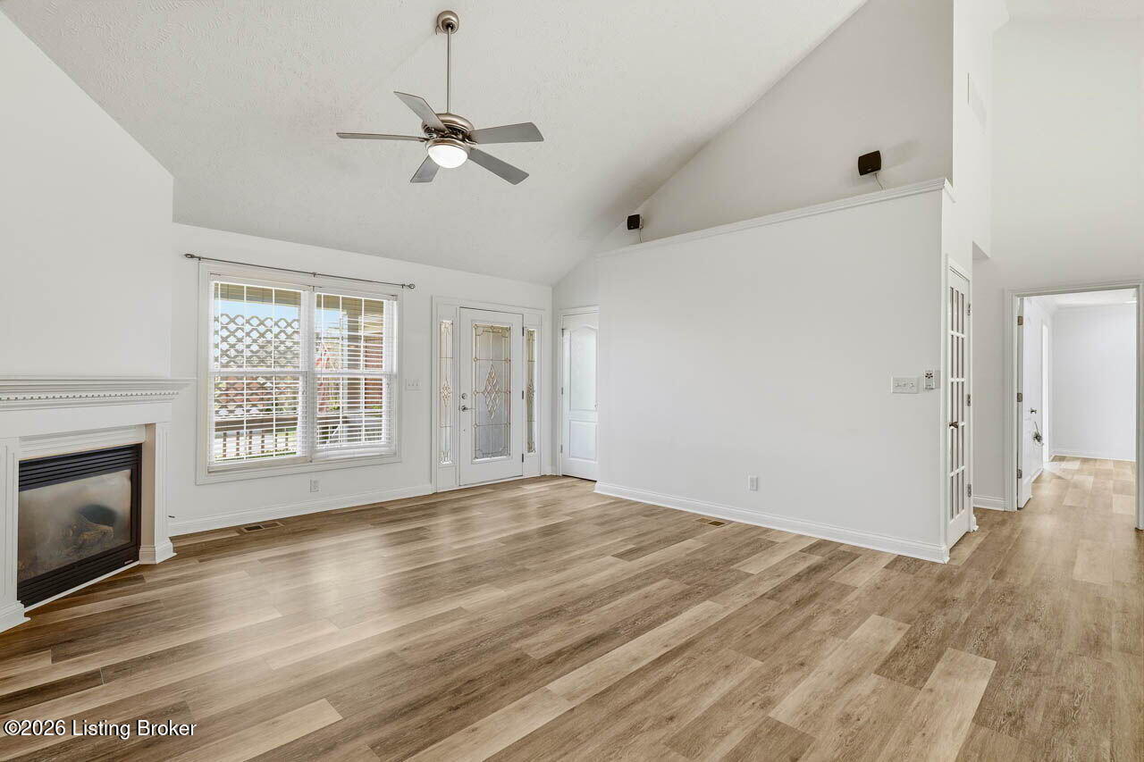 12611 Bernay Pl Property Photo 18