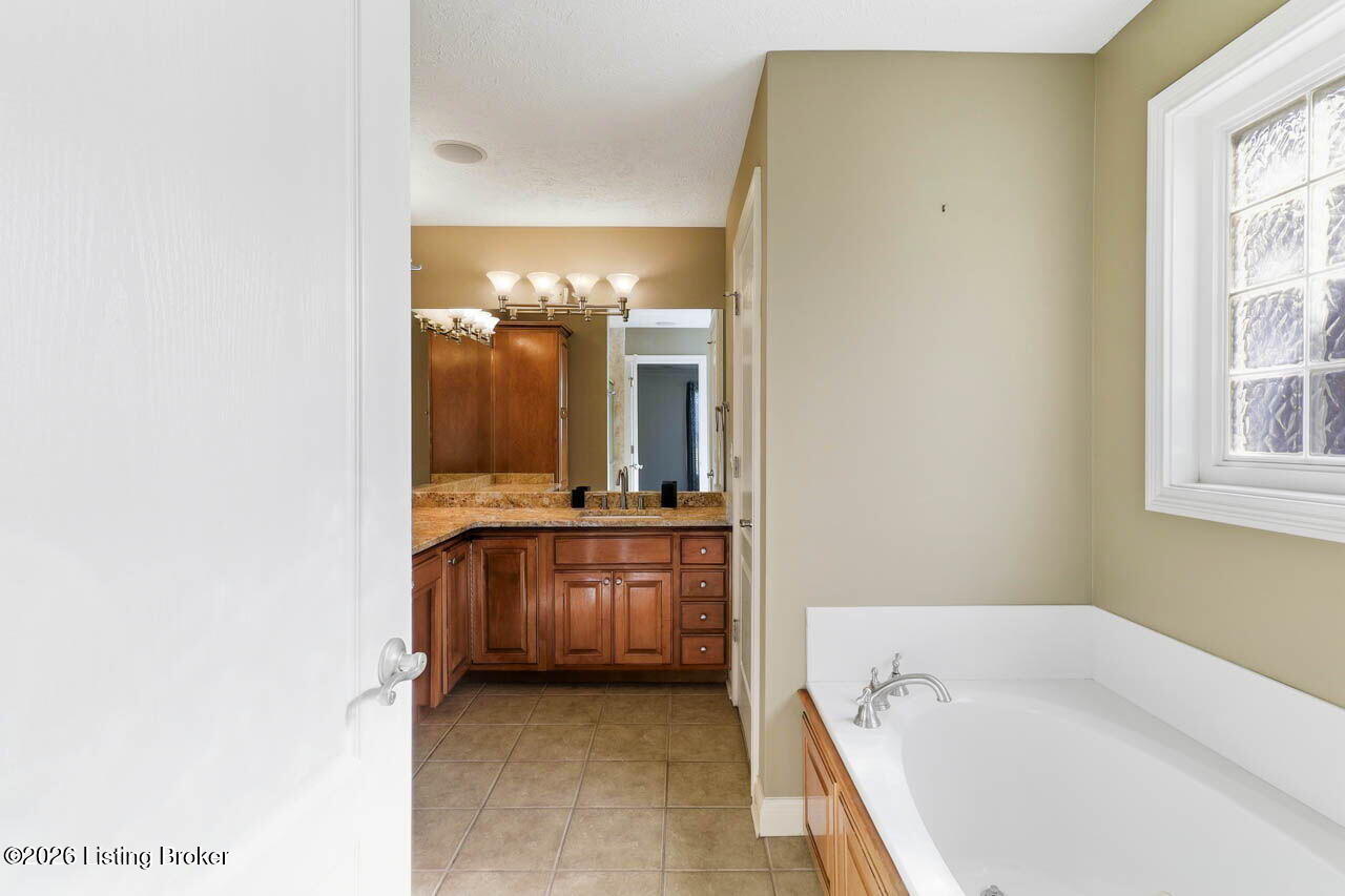 12611 Bernay Pl Property Photo 21