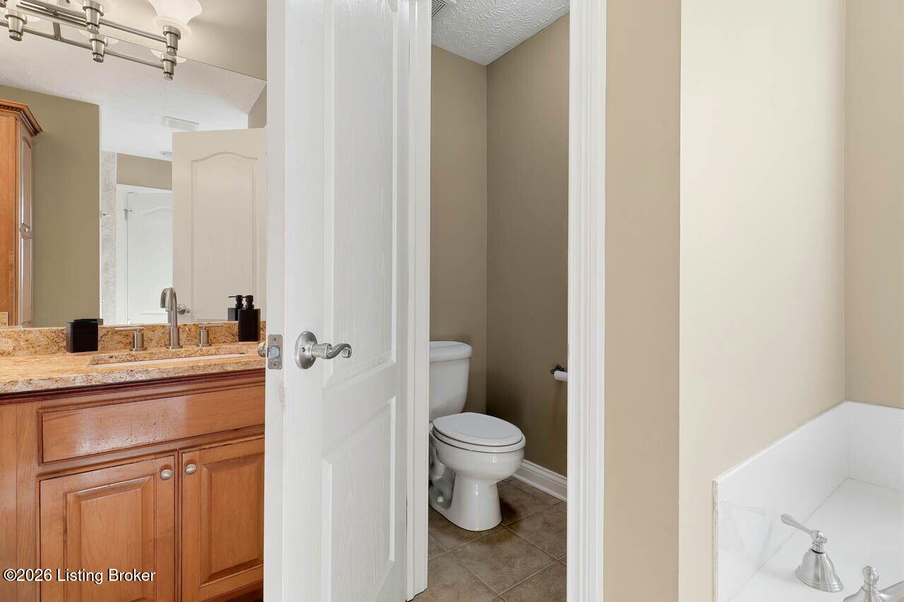 12611 Bernay Pl Property Photo 23