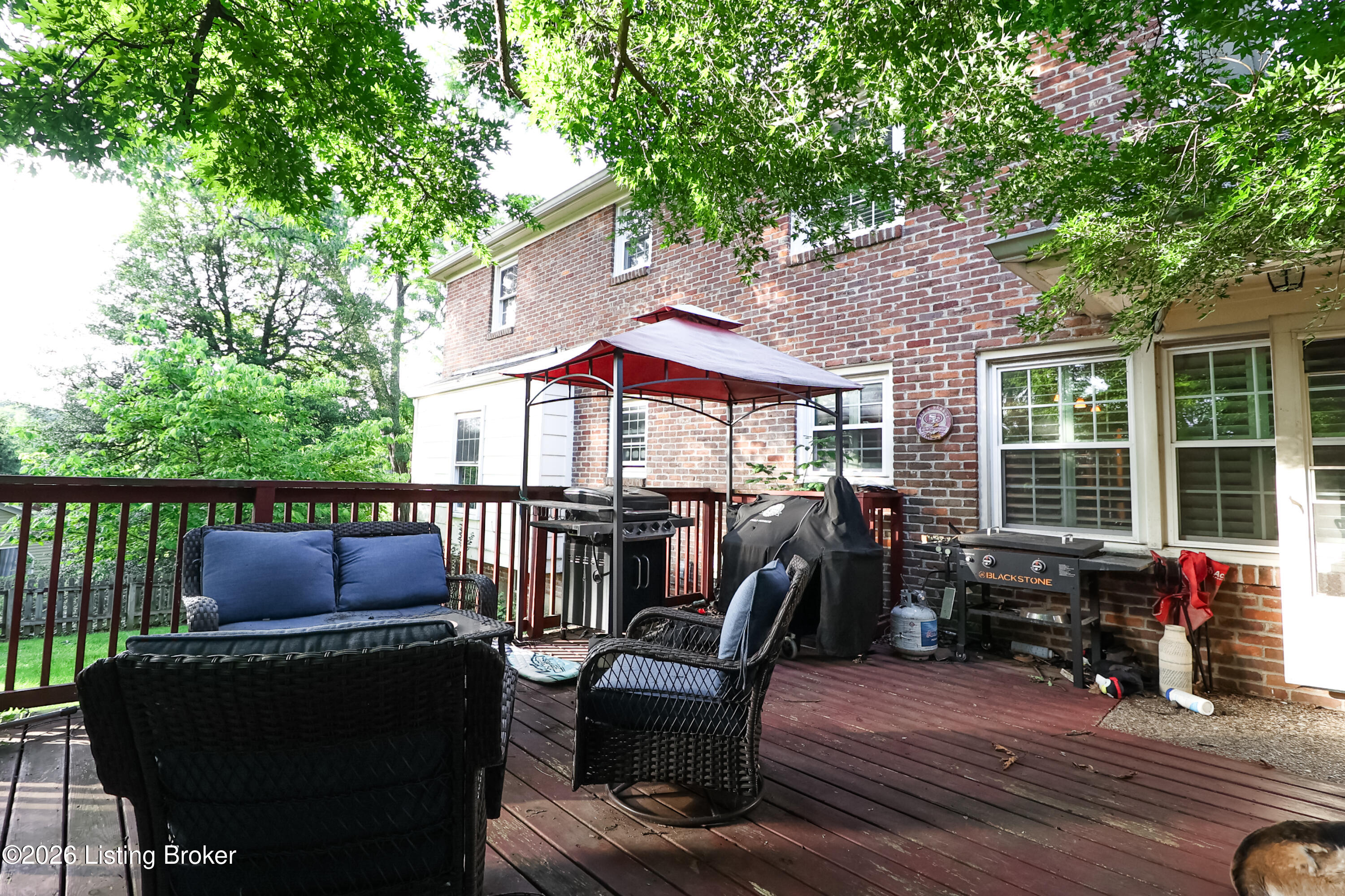 4610 Deepwood Dr Property Photo 8