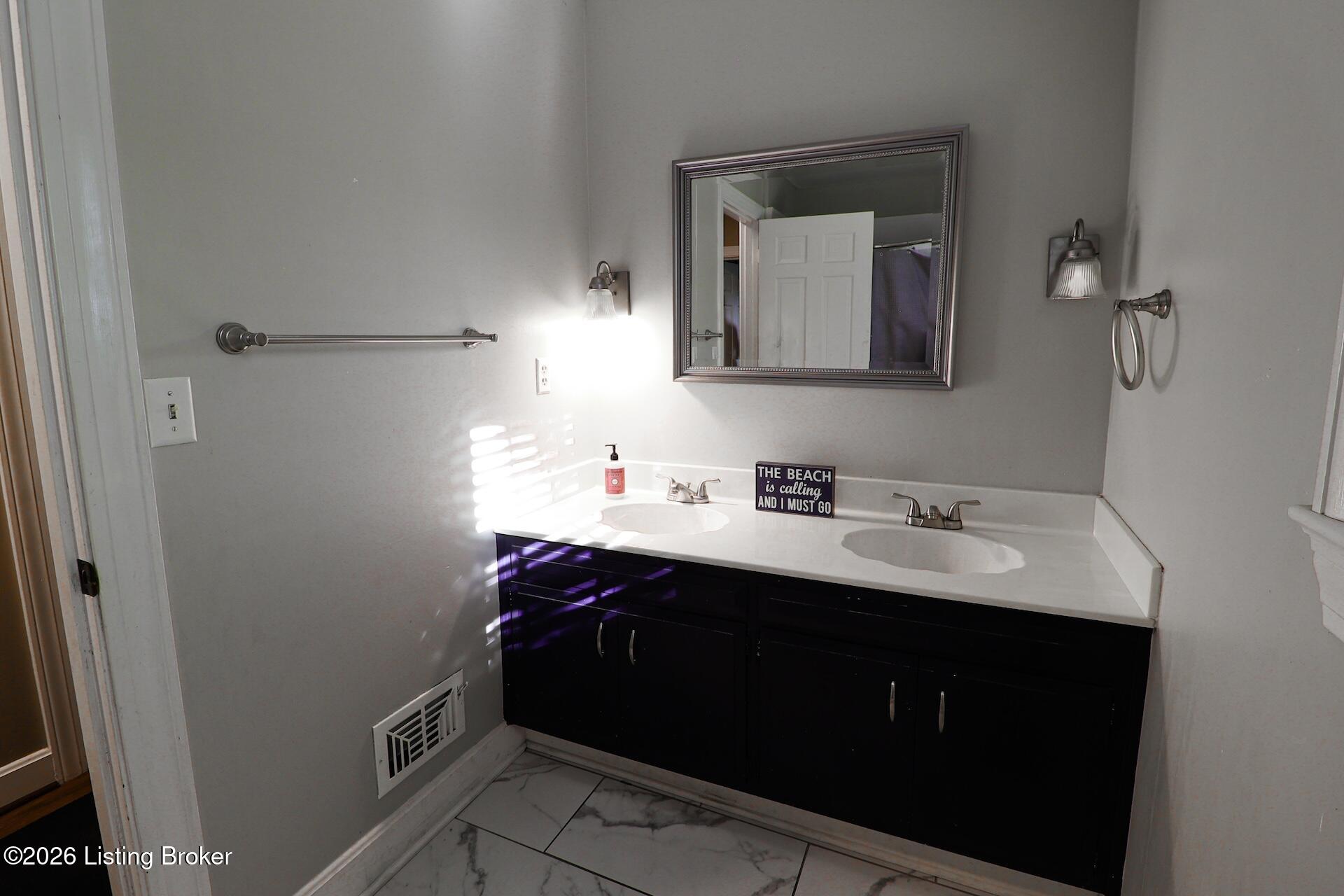 4610 Deepwood Dr Property Photo 46