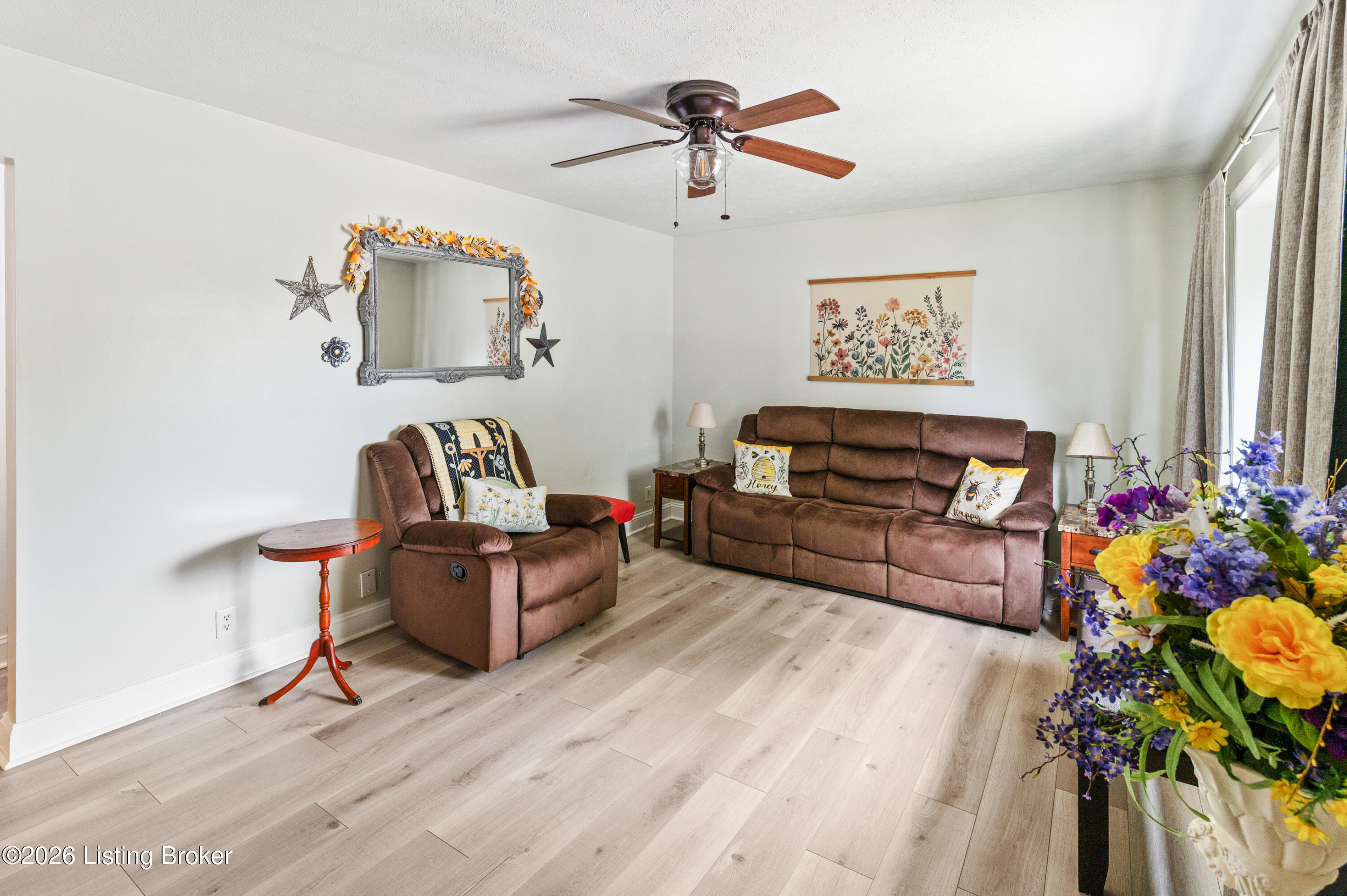 2502 Bagby Way Property Photo 5