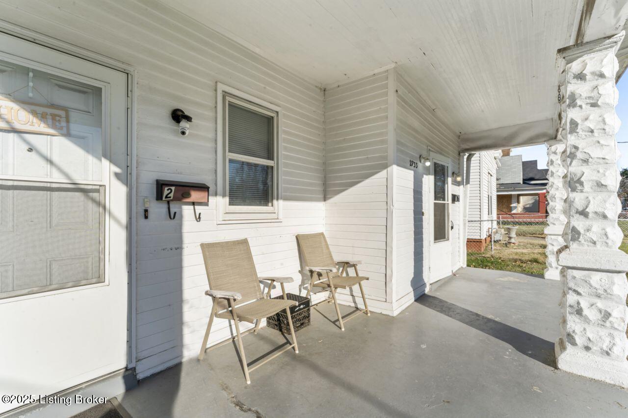 2733 Dumesnil St Property Photo 5