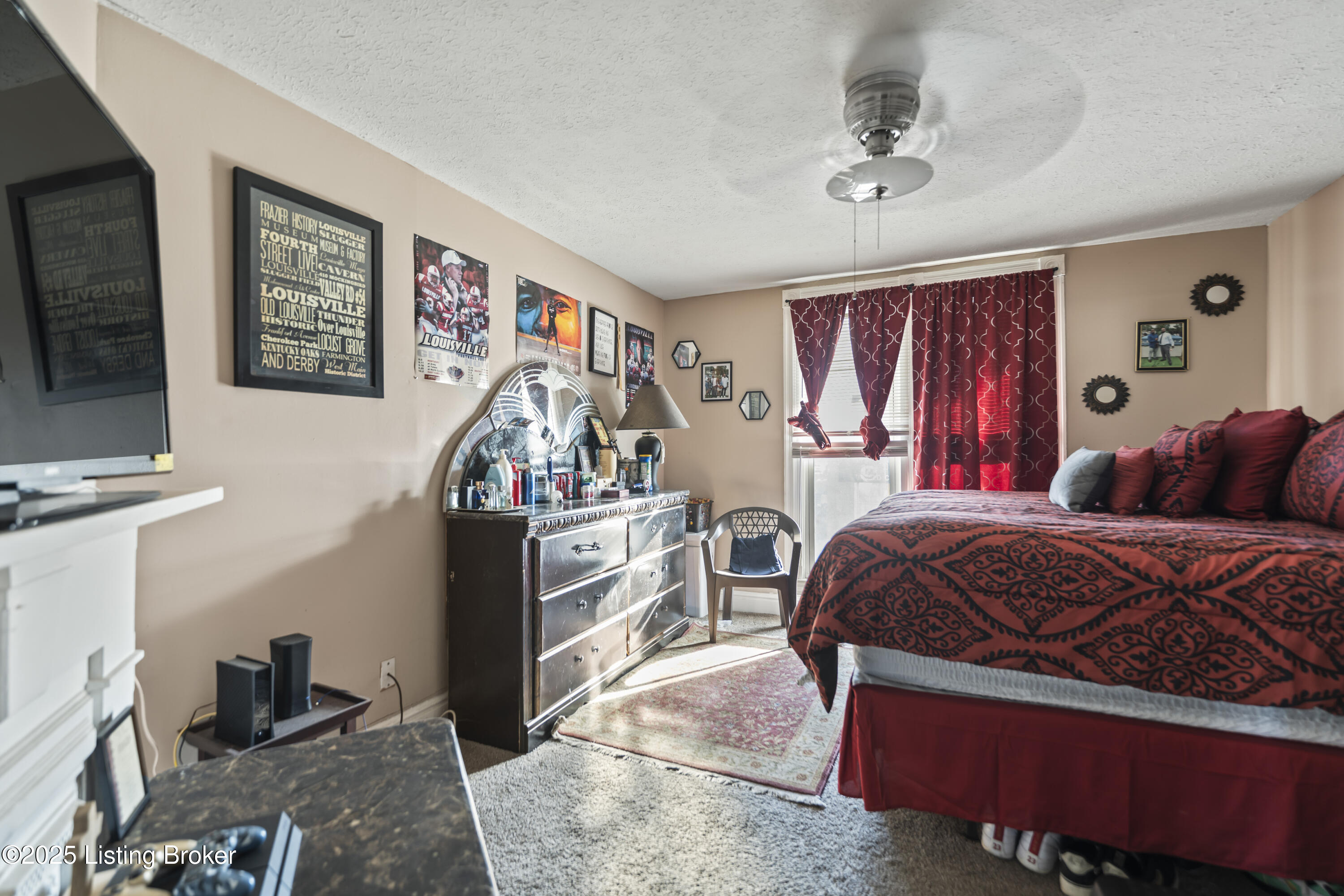 2733 Dumesnil St Property Photo 14