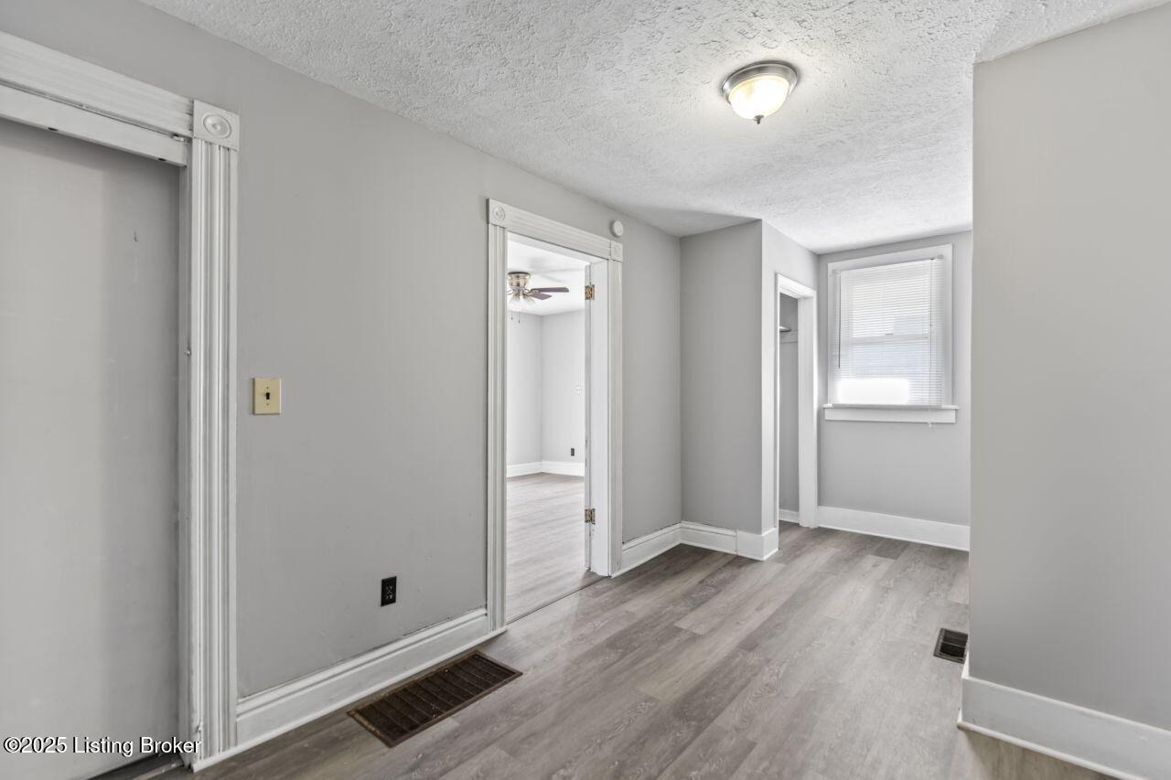 2733 Dumesnil St Property Photo 44