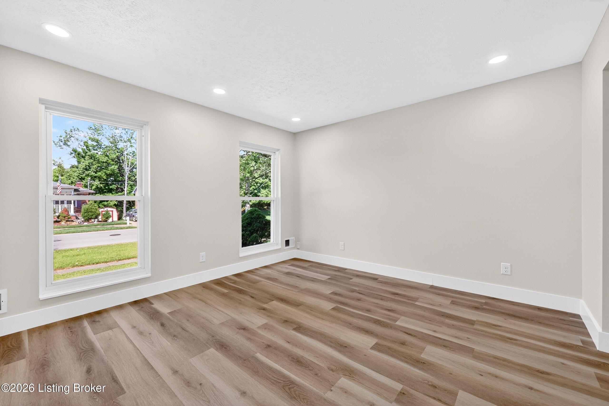 4407 Chenwood Ln Property Photo 7